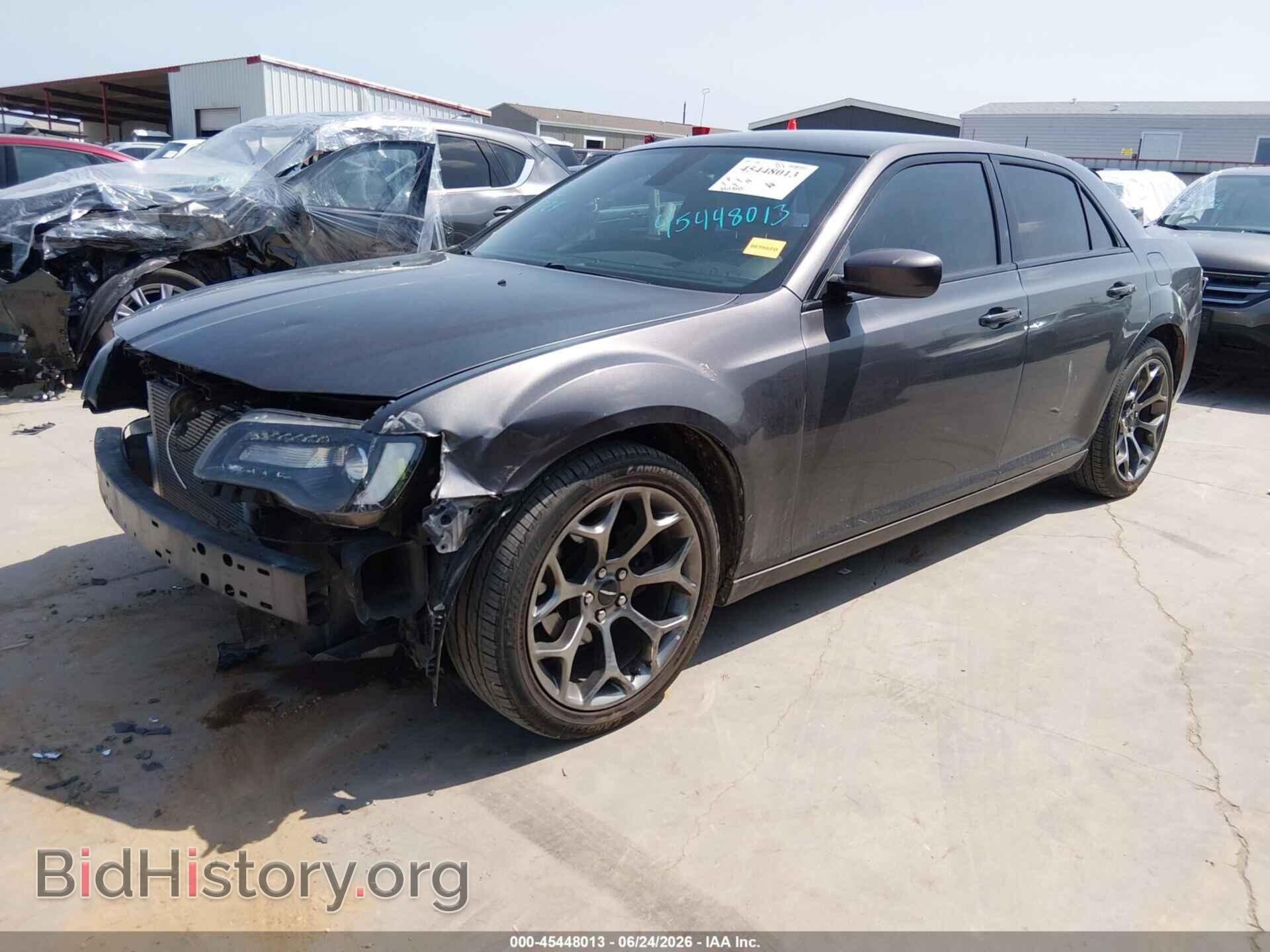 2016 CHRYSLER 300 - VIN: 2C3CCABG8GH106260 - Фото 2