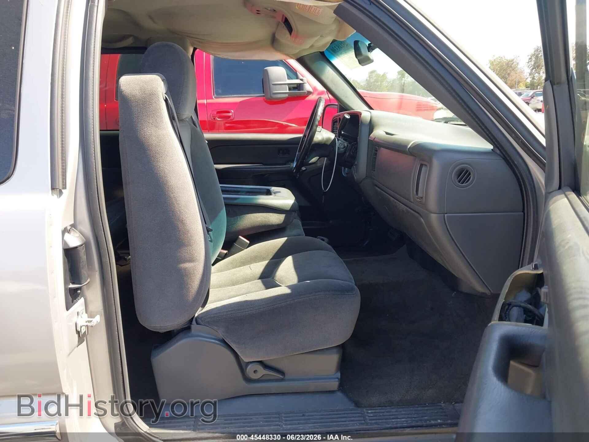2005 GMC SIERRA 1500 - VIN: 2GTEC19V451304073 - Фото 5