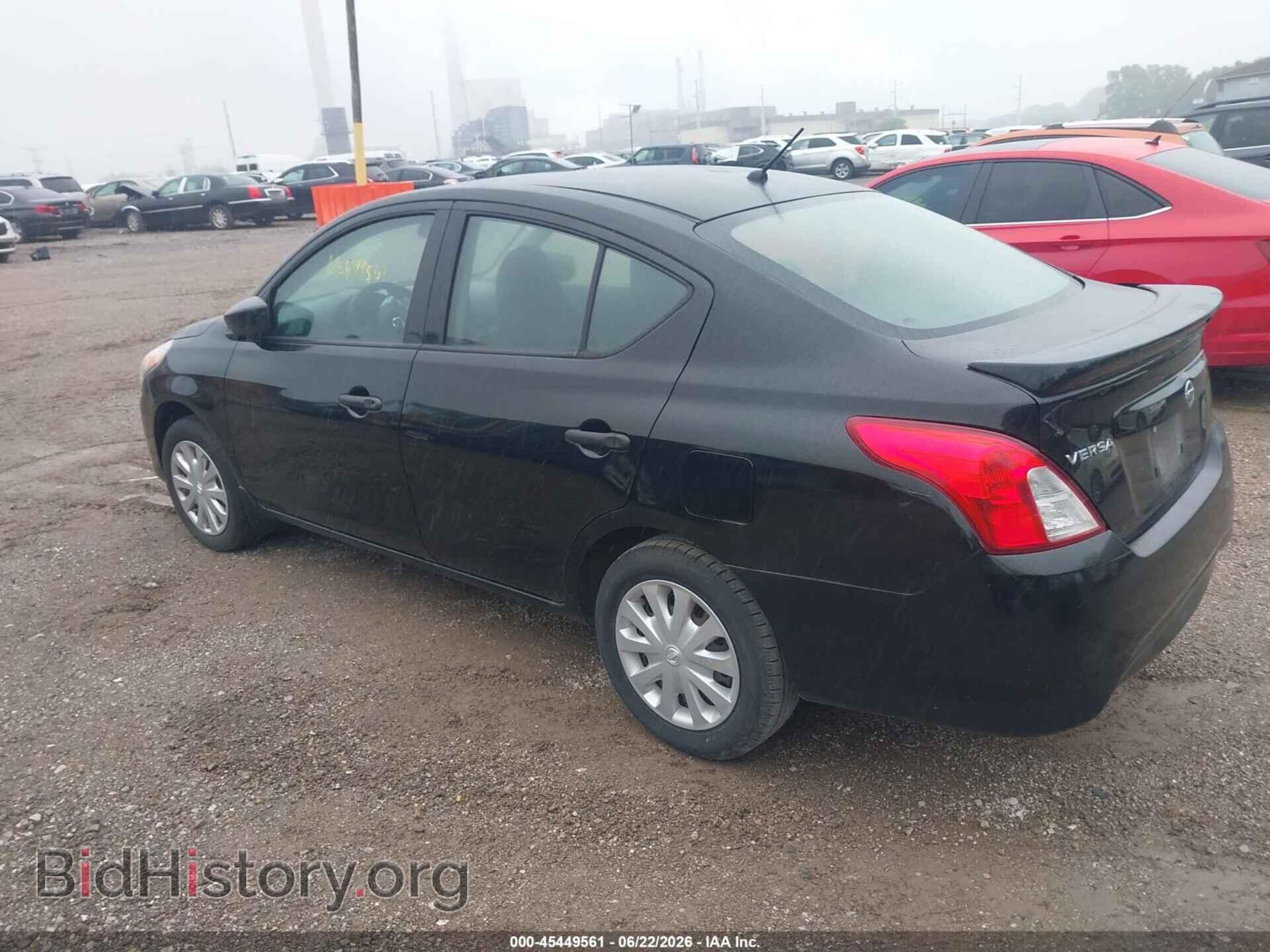 2017 NISSAN VERSA - VIN: 3N1CN7AP3HL864321 - Фото 3