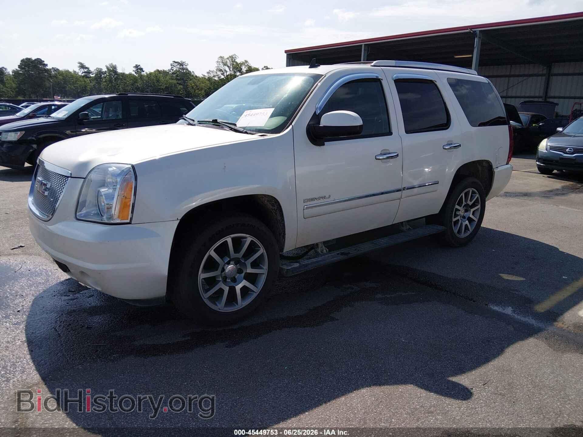 2011 GMC YUKON - VIN: 1GKS2EEF6BR206830 - Photo 2