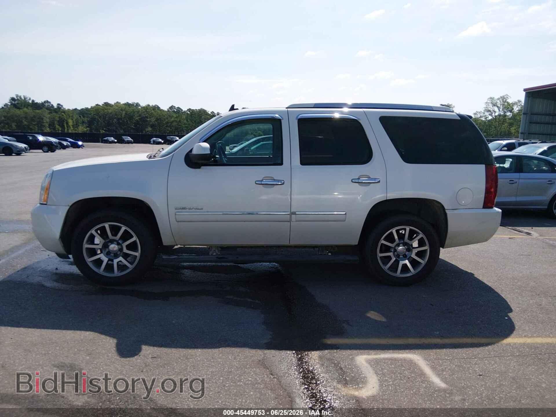 2011 GMC YUKON - VIN: 1GKS2EEF6BR206830 - Photo 14