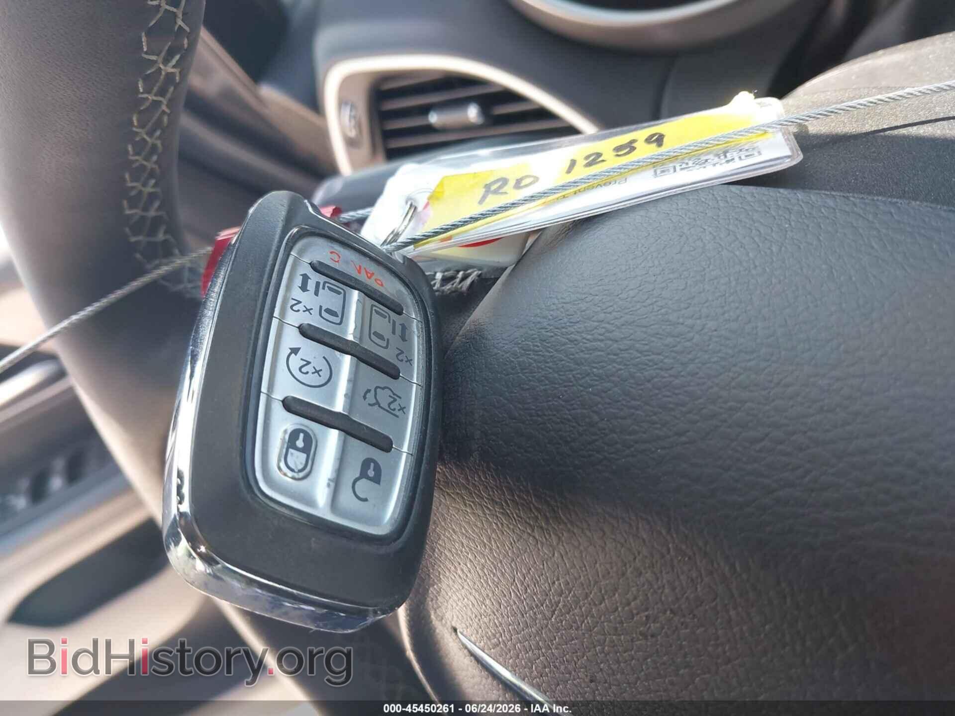 2025 CHRYSLER PACIFICA - VIN: 2C4RC1BG5SR526213 - Photo 11
