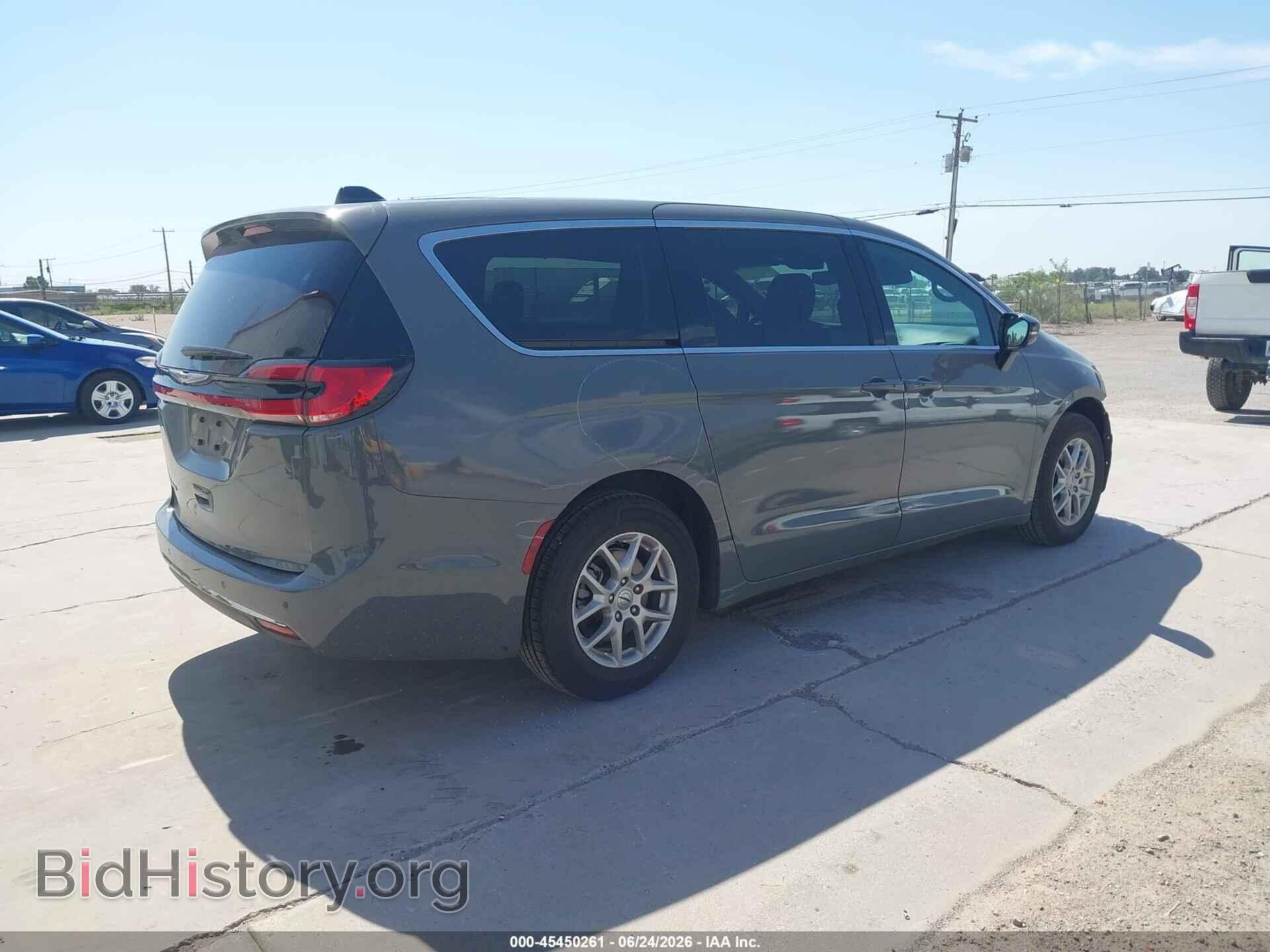 2025 CHRYSLER PACIFICA - VIN: 2C4RC1BG5SR526213 - Photo 4