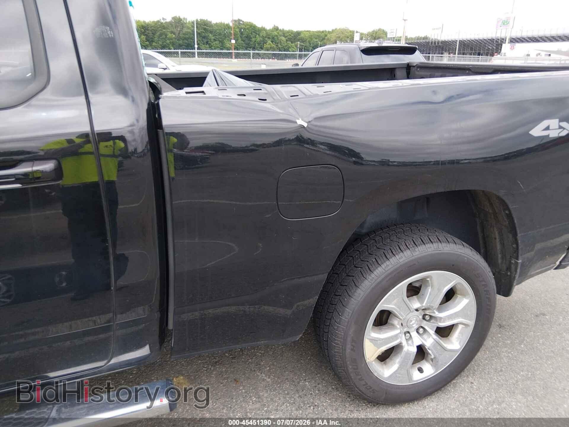 2019 RAM 1500 - VIN: 1C6SRFMT9KN897936 - Фото 18