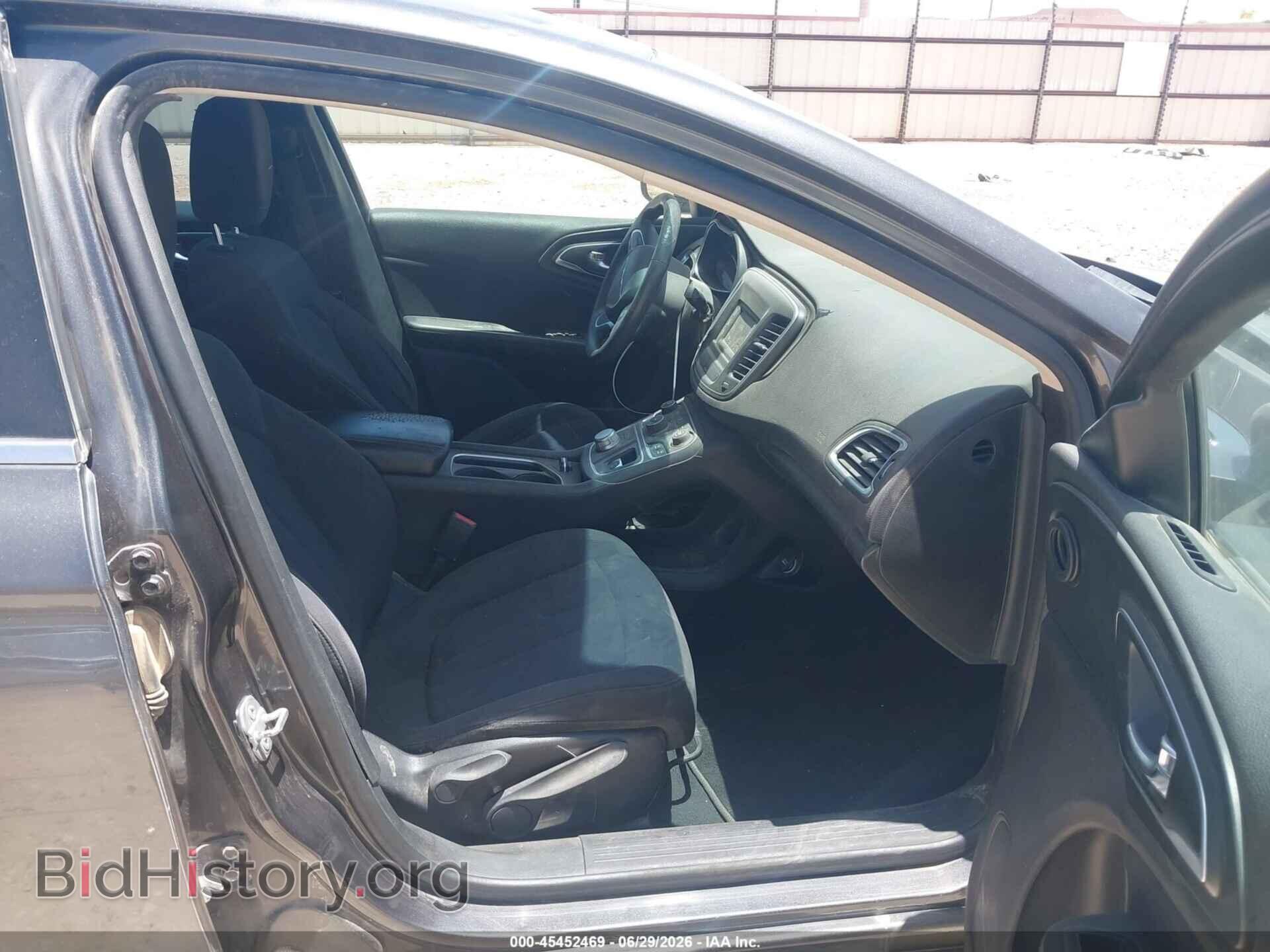 2015 CHRYSLER 200 - VIN: 1C3CCCAB3FN637633 - Photo 5