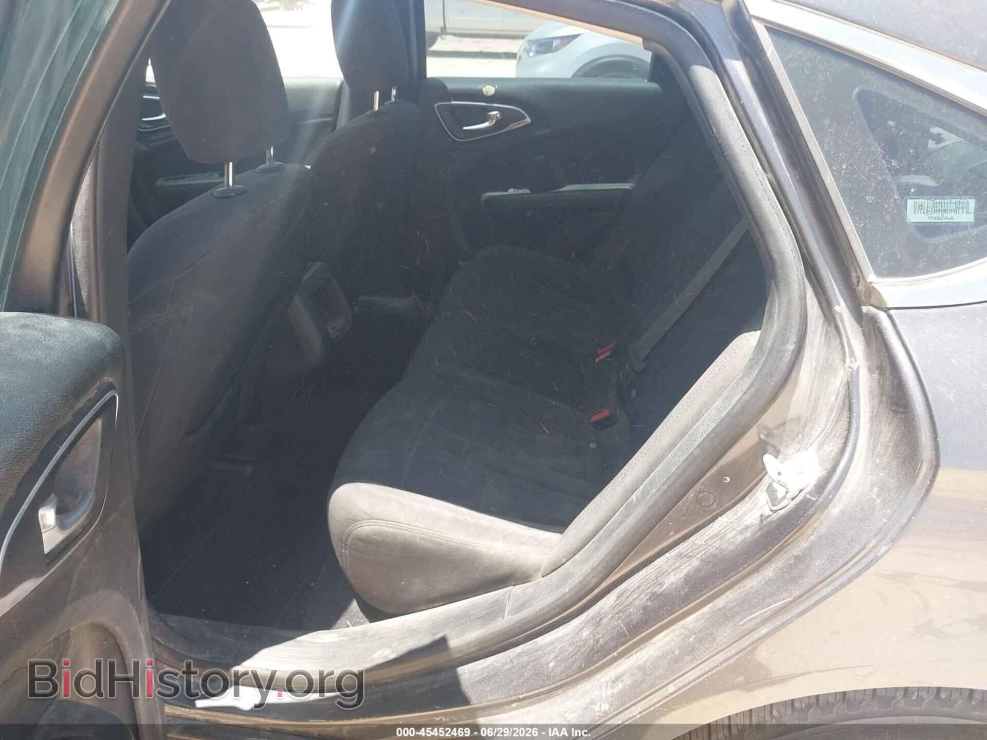 2015 CHRYSLER 200 - VIN: 1C3CCCAB3FN637633 - Photo 8
