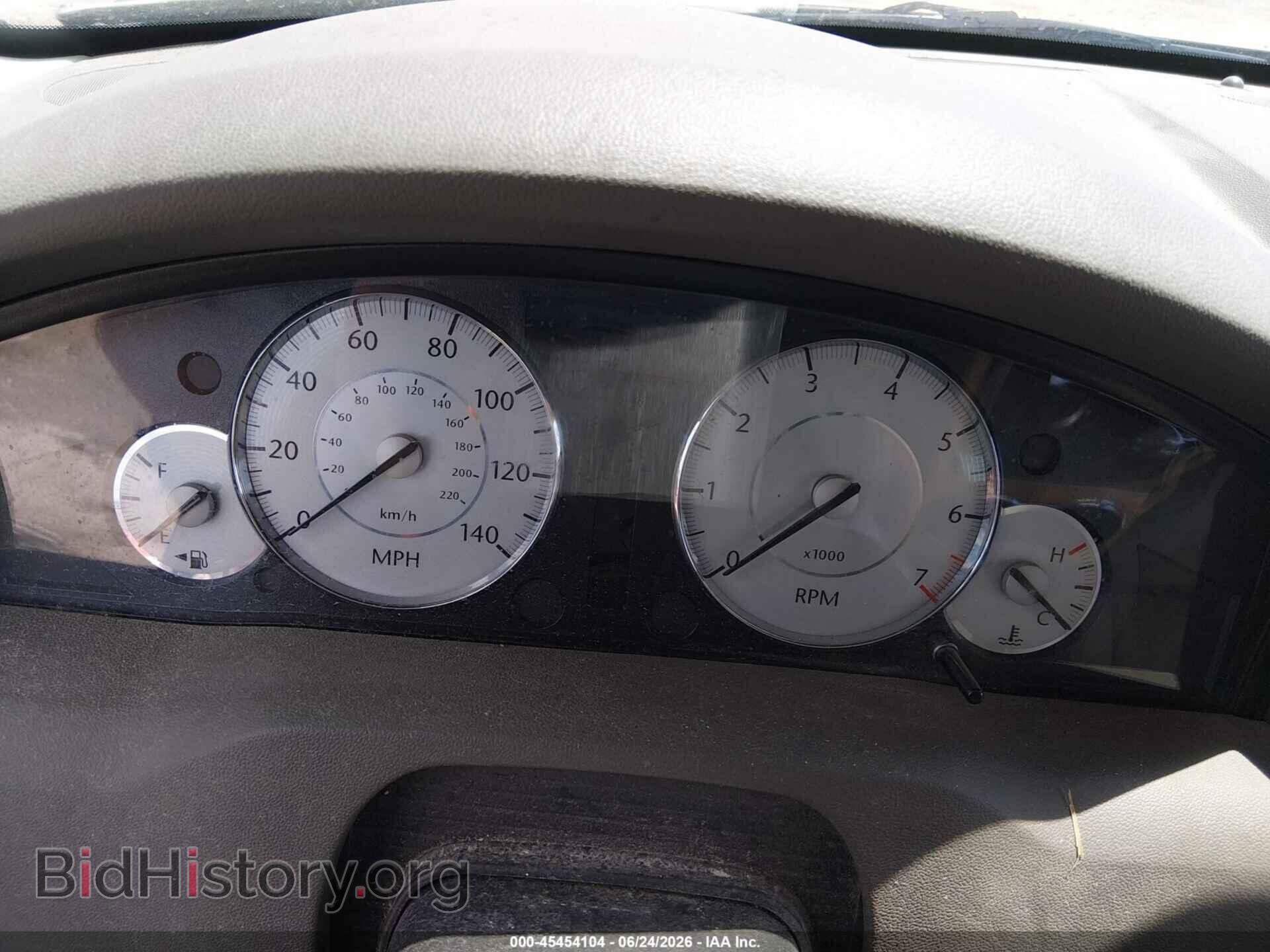 2008 CHRYSLER 300 - VIN: 2C3LK33G28H244343 - Фото 7