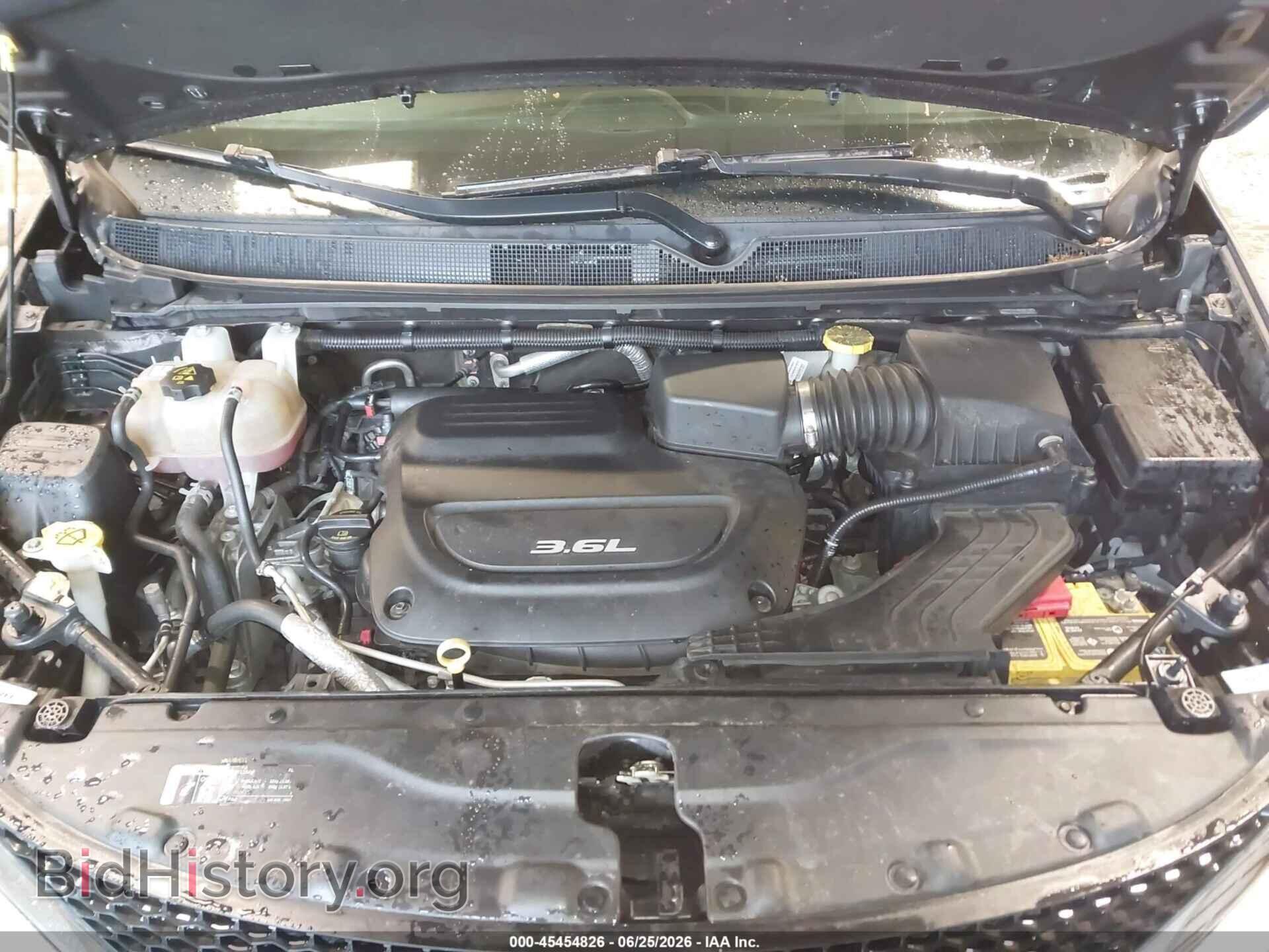 2018 CHRYSLER PACIFICA - VIN: 2C4RC1EG1JR121315 - Photo 10