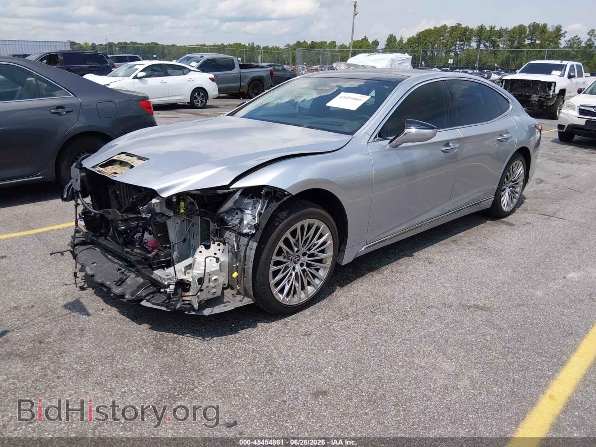 2024 LEXUS LS 500 - VIN: JTHD51FF9R5020217 - Photo 2