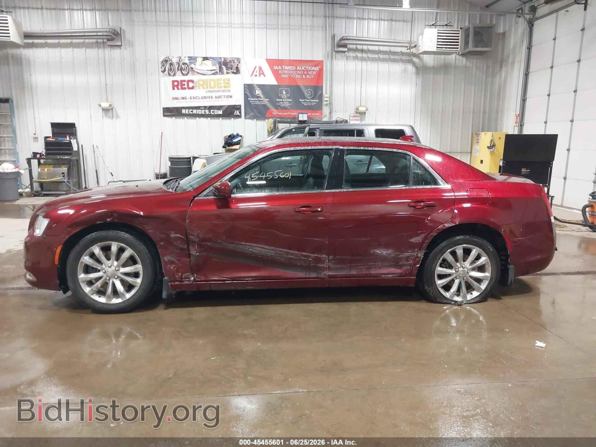 2015 CHRYSLER 300 - VIN: 2C3CCARG4FH923424 - Фото 14