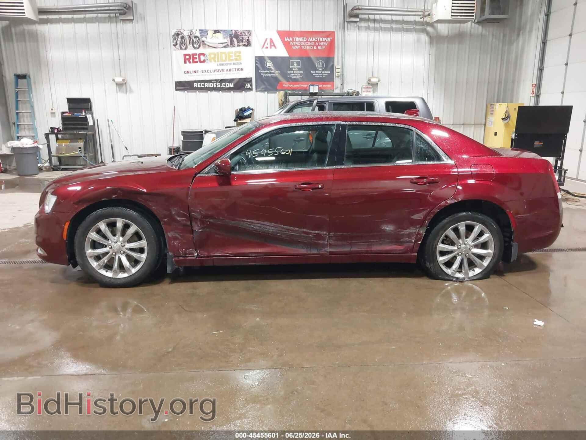 2015 CHRYSLER 300 - VIN: 2C3CCARG4FH923424 - Фото 6