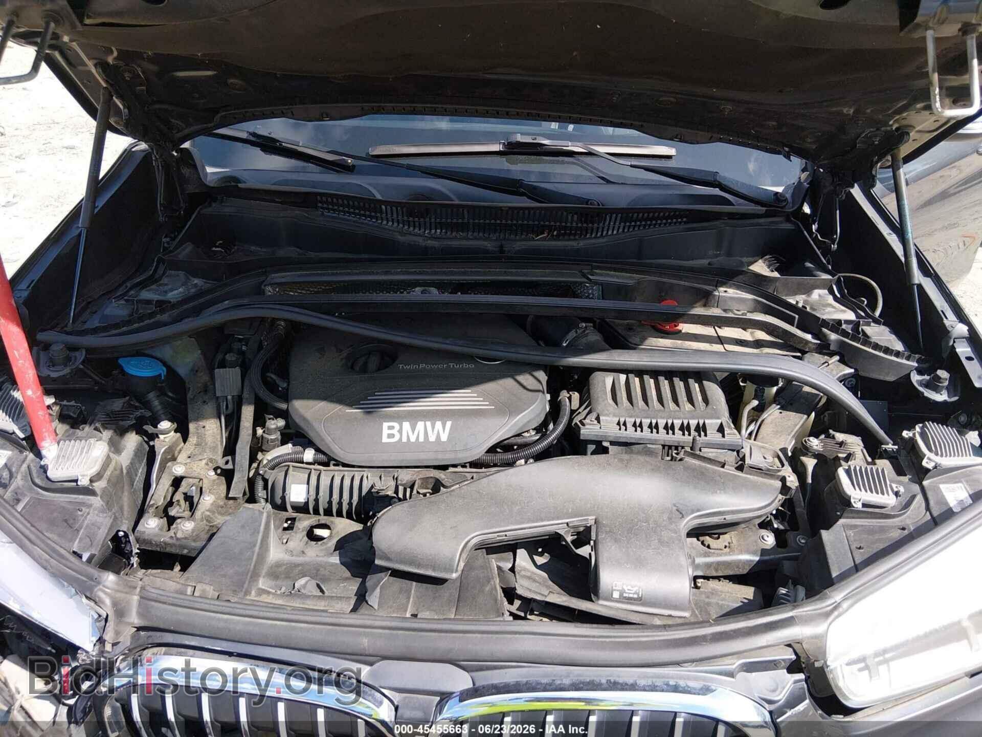 2016 BMW X1 - VIN: WBXHT3C31GP883323 - Фото 10