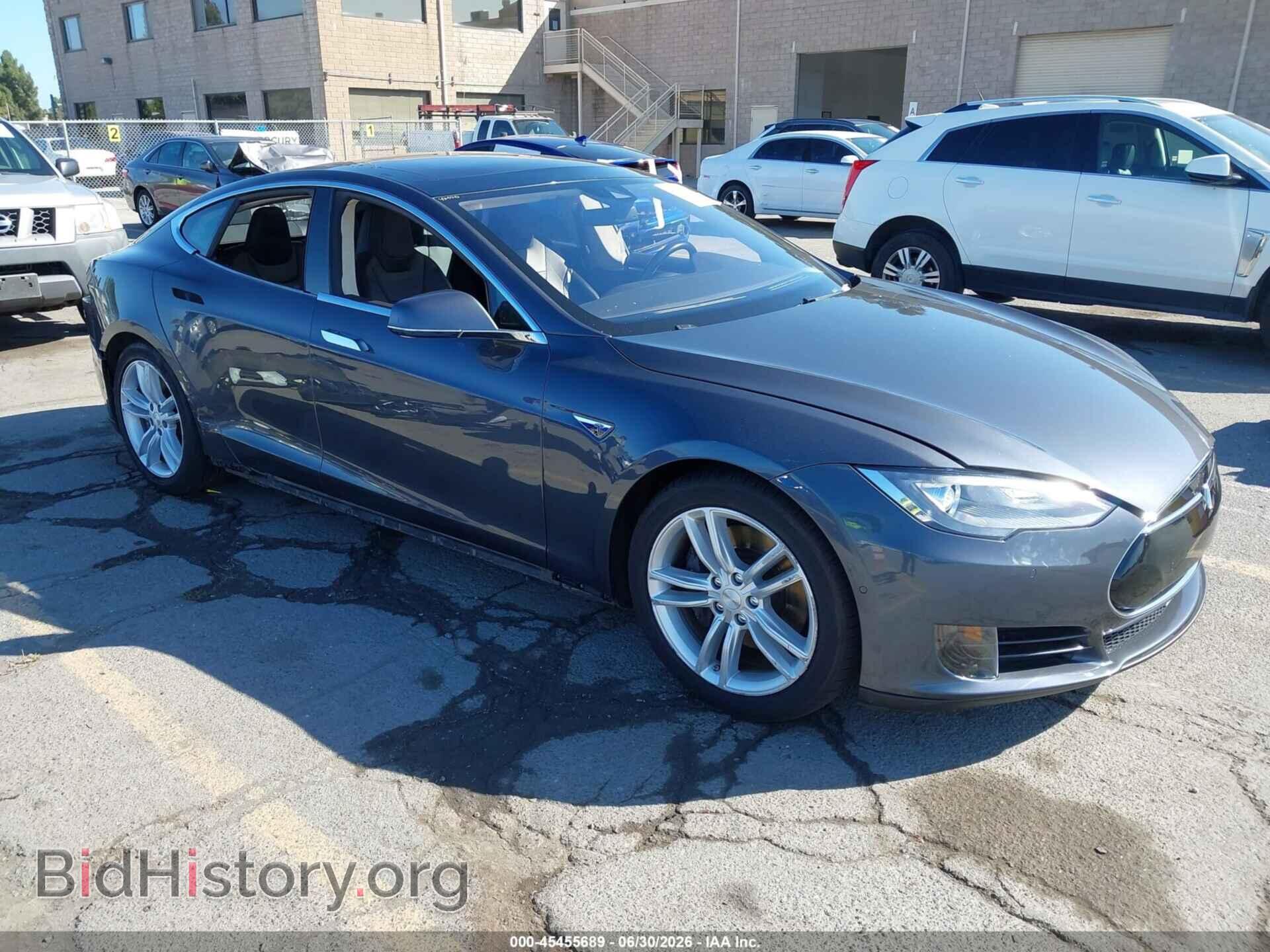 Фотография 5YJSA1E21GF129690 - TESLA MODEL S 2016