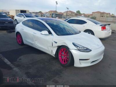 2018 Tesla MODEL 3 Long Range/MID Range, white — VIN 5YJ3E1EA1JF019701, IAAI