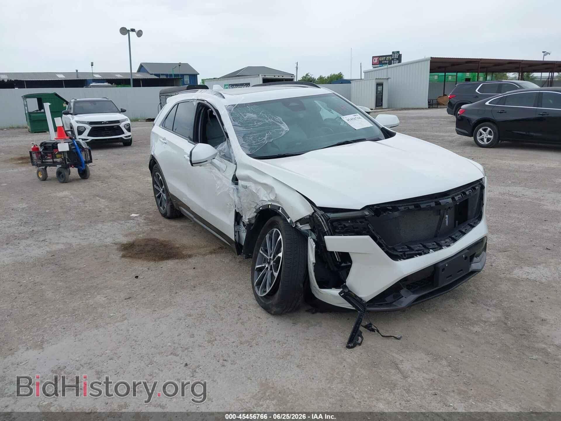 Photo 1GYFZFR45RF172523 - CADILLAC XT4 2024