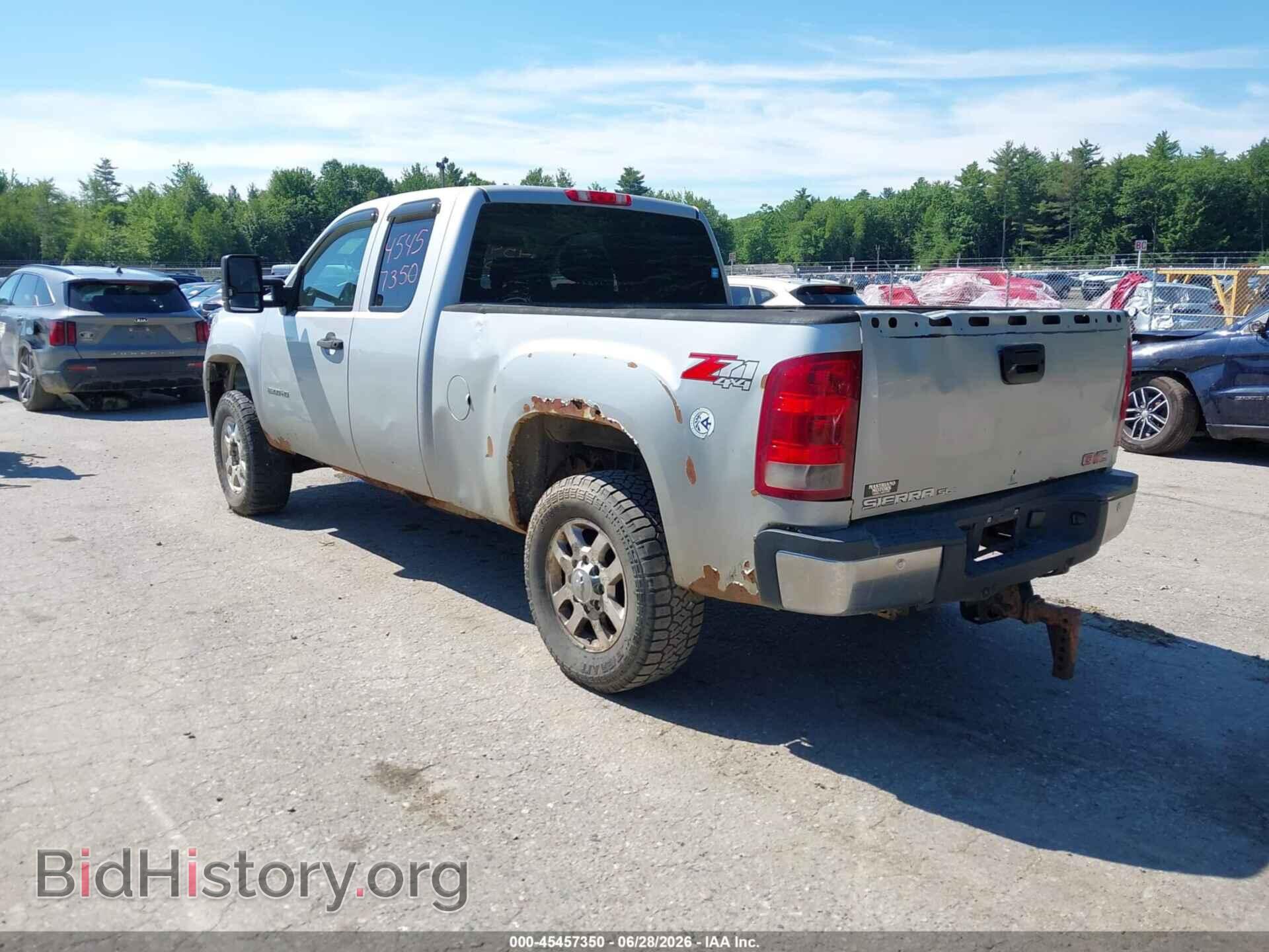 2011 GMC SIERRA - VIN: 1GT220C82BZ159735 - Фото 3