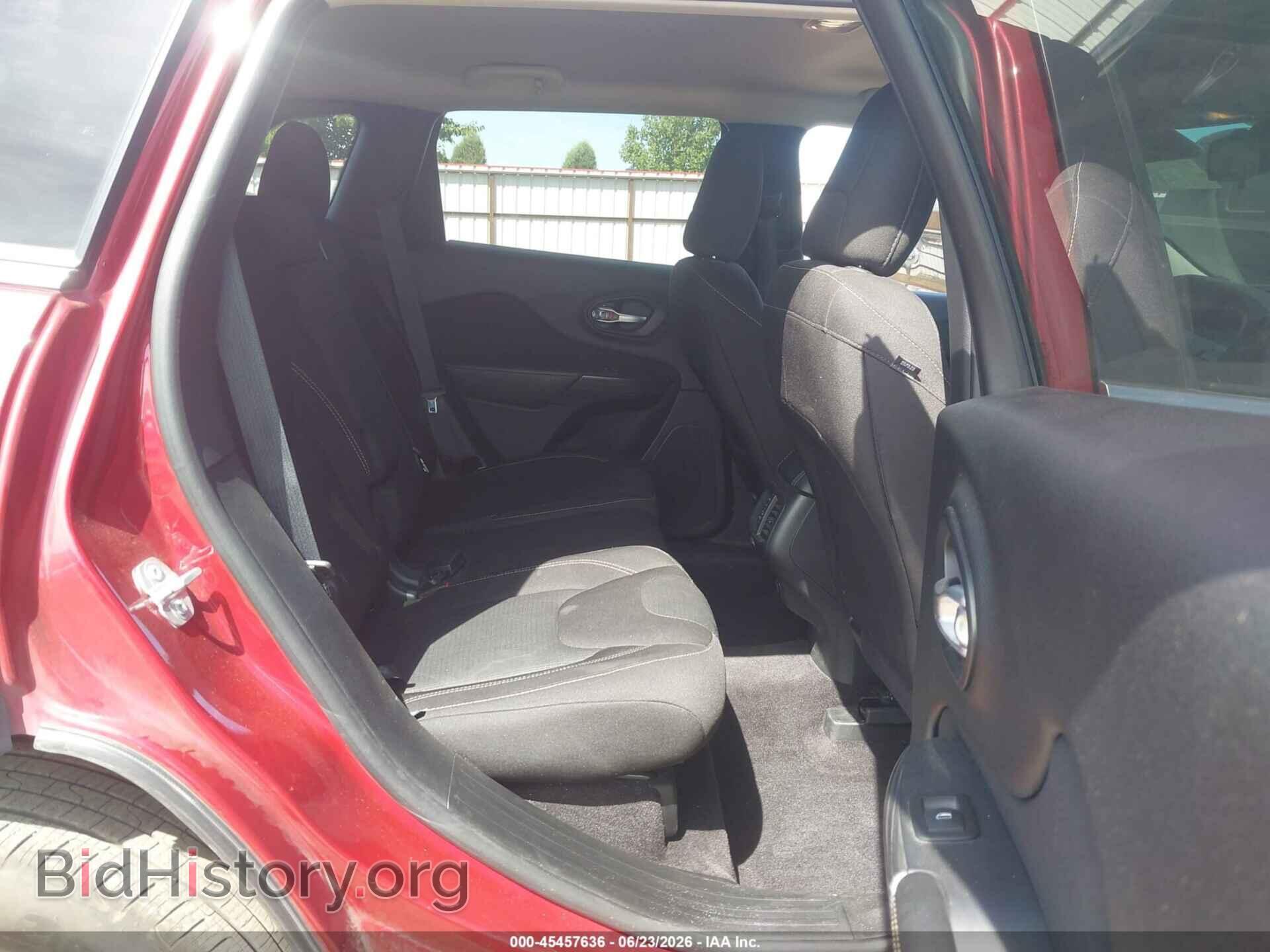 2016 JEEP CHEROKEE - VIN: 1C4PJMCS4GW368236 - Фото 8
