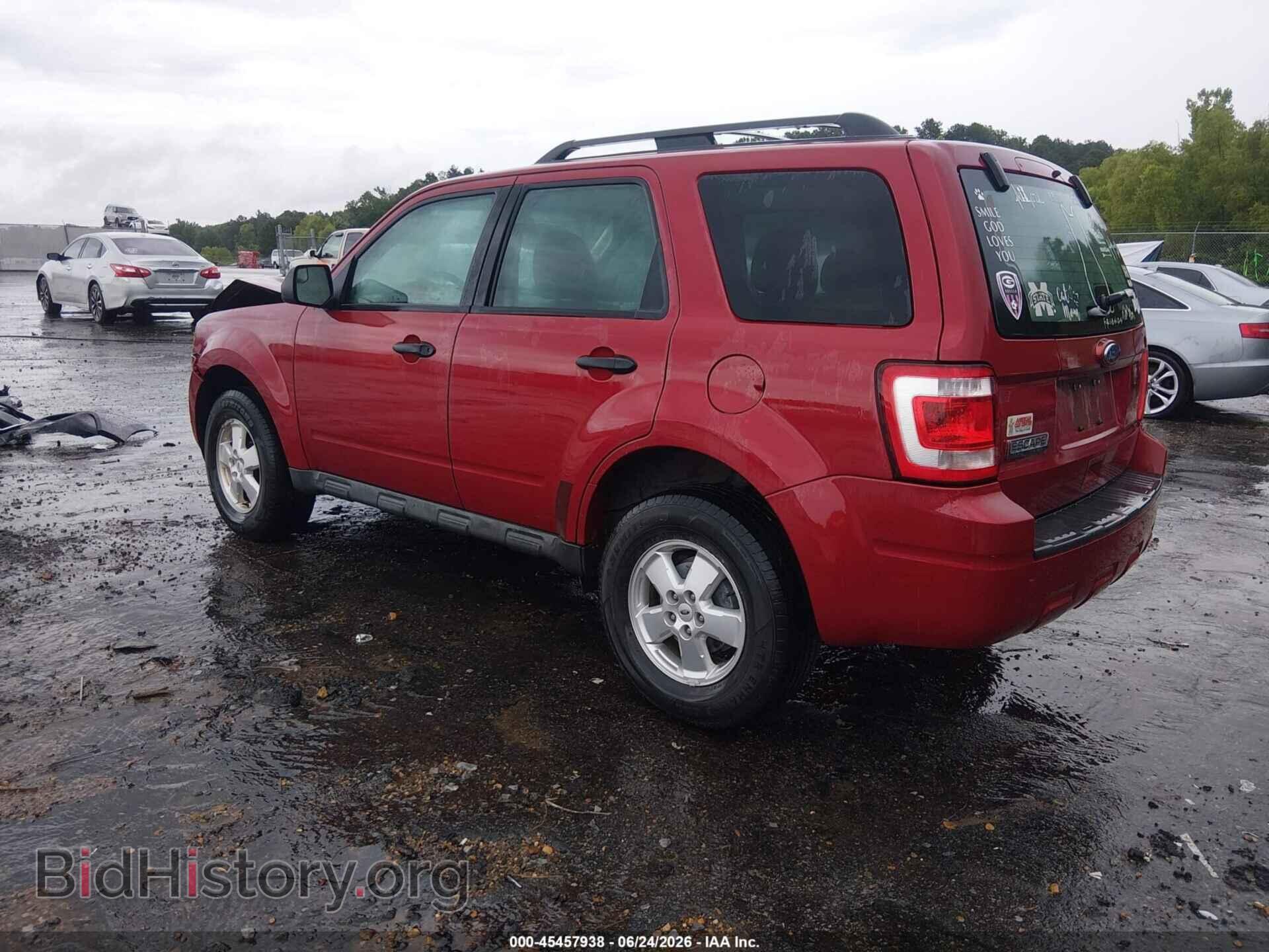 2011 FORD ESCAPE - VIN: 1FMCU0C78BKC12982 - Фото 3