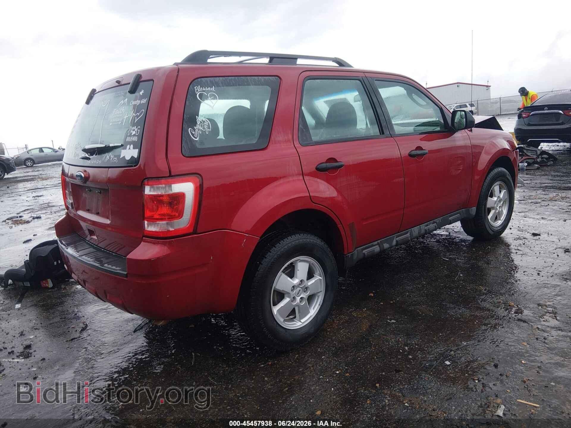 2011 FORD ESCAPE - VIN: 1FMCU0C78BKC12982 - Фото 4