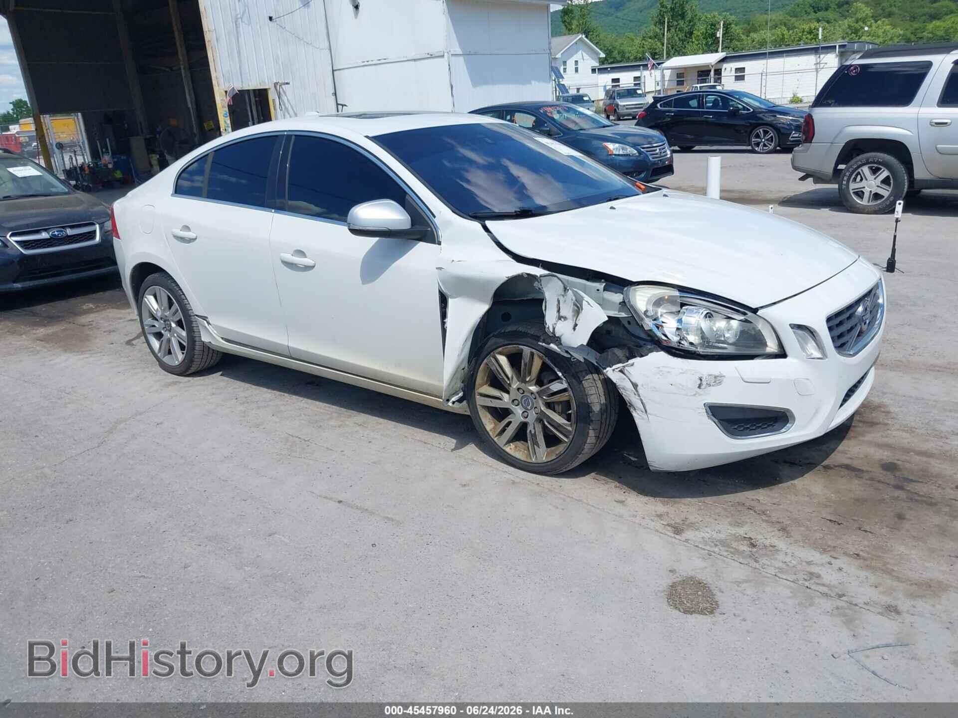 Фотография YV1902FH4C2113680 - VOLVO S60 2012