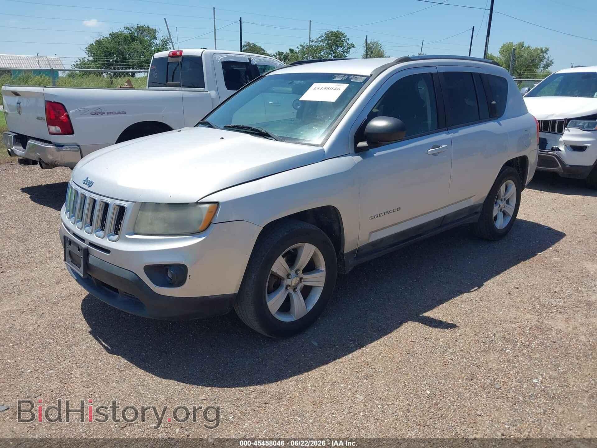 2011 JEEP COMPASS - VIN: 1J4NT1FB2BD195651 - Photo 2