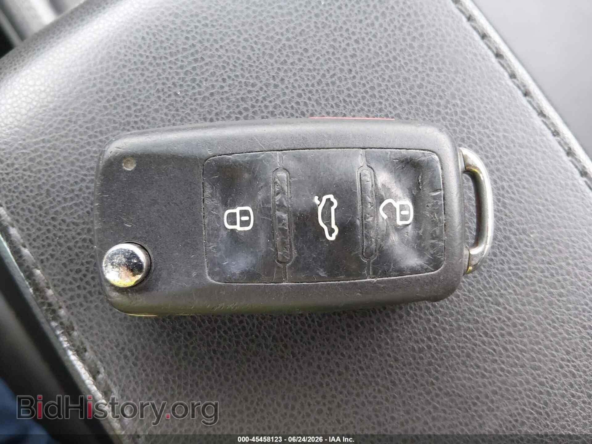 2014 VOLKSWAGEN BEETLE - VIN: 3VW507AT3EM820713 - Фото 11