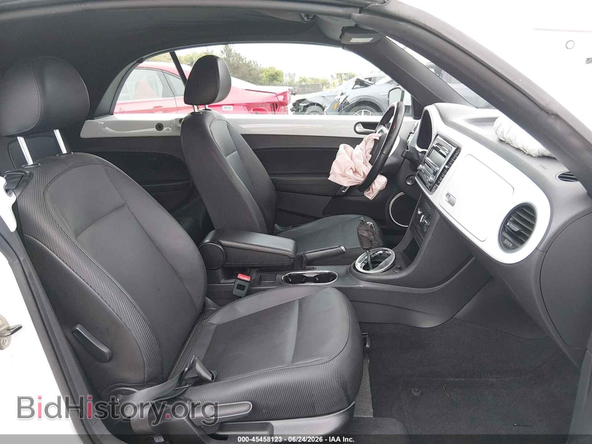 2014 VOLKSWAGEN BEETLE - VIN: 3VW507AT3EM820713 - Фото 5