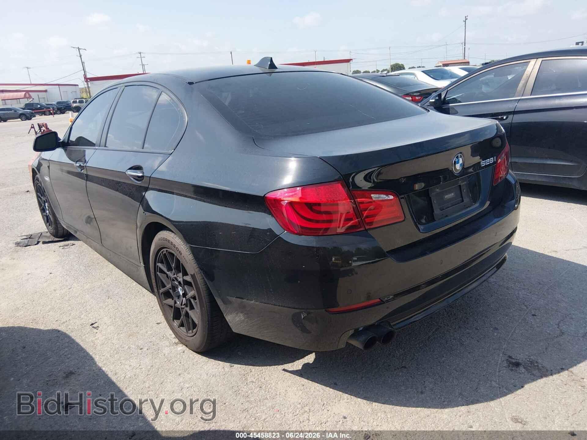 2012 BMW 528I - VIN: WBAXG5C53CDX02757 - Фото 3