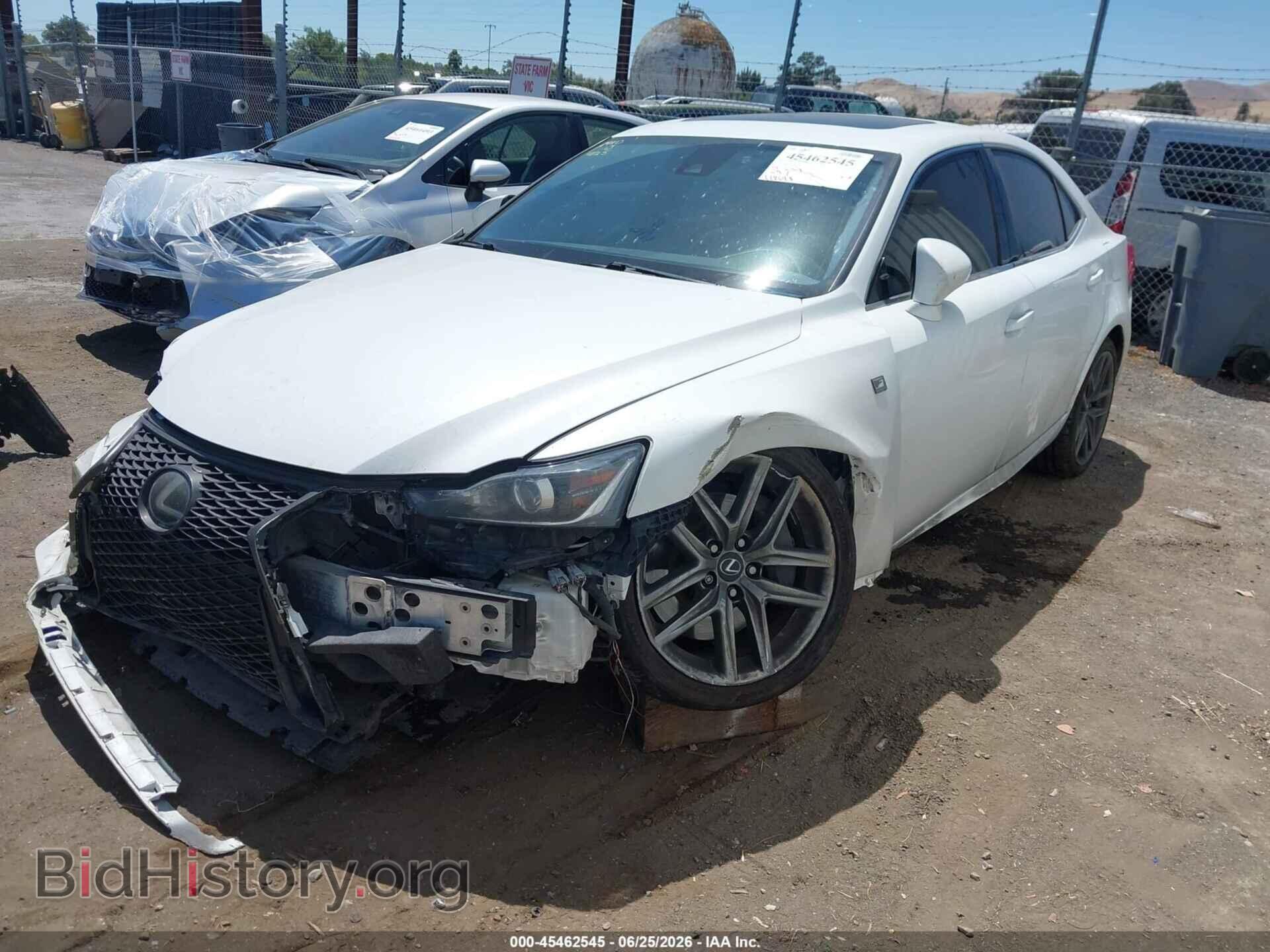2017 LEXUS IS 200T - VIN: JTHBA1D26H5059896 - Фото 2
