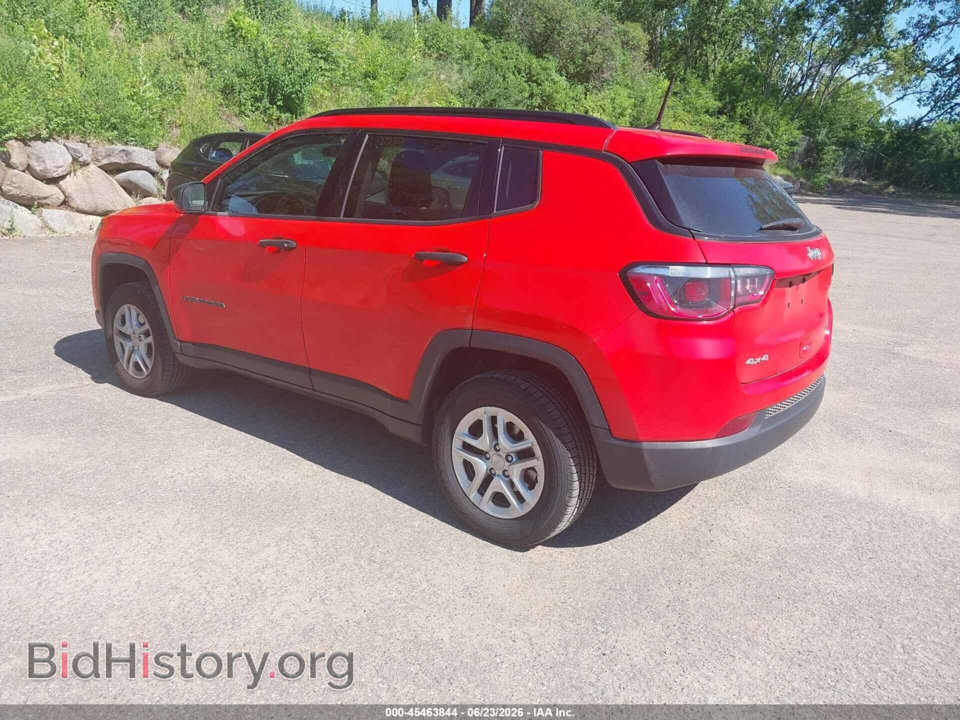 2018 JEEP COMPASS - VIN: 3C4NJDAB2JT392235 - Фото 3