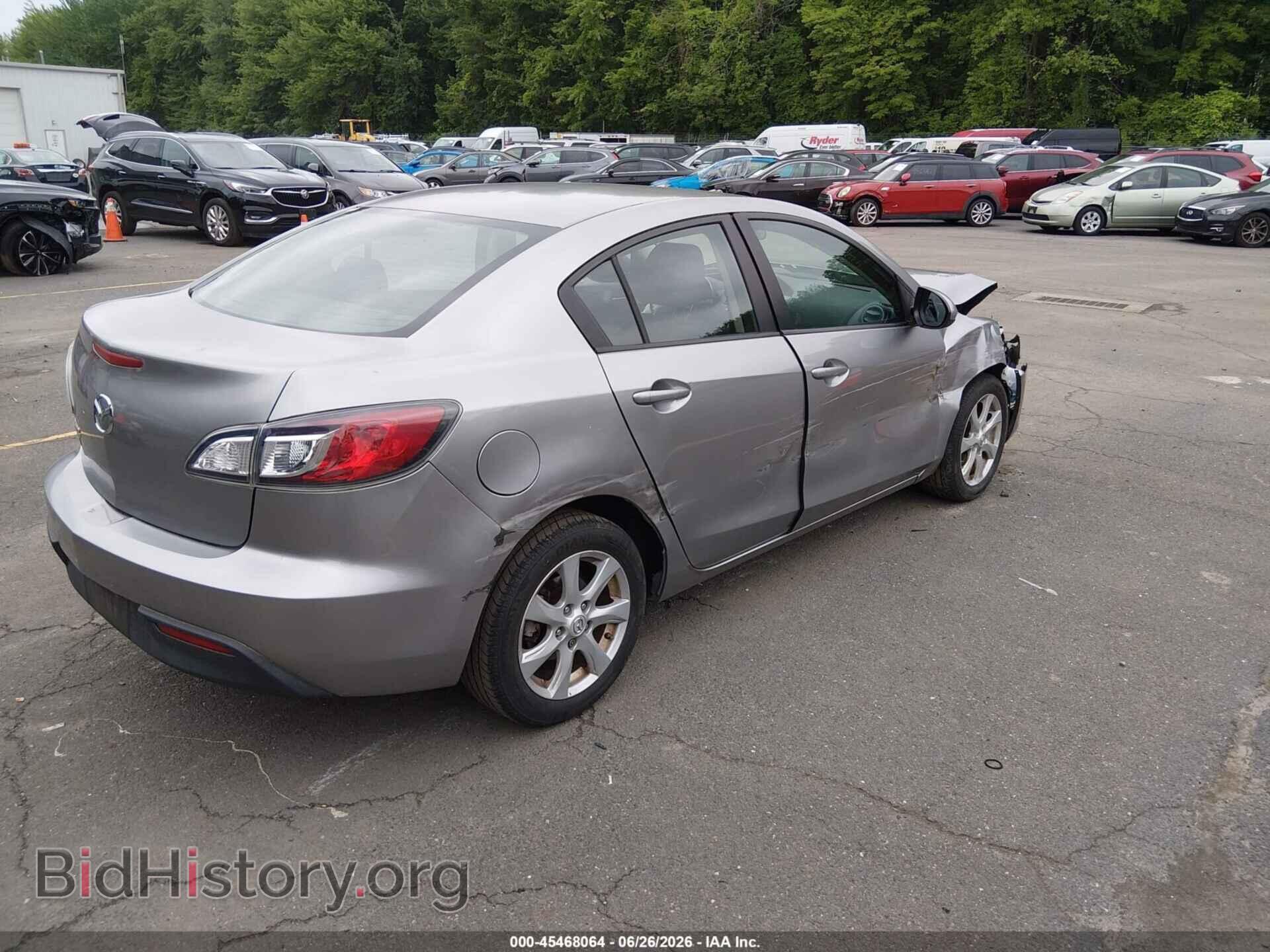 2011 MAZDA MAZDA3 - VIN: JM1BL1VG4B1406971 - Фото 4
