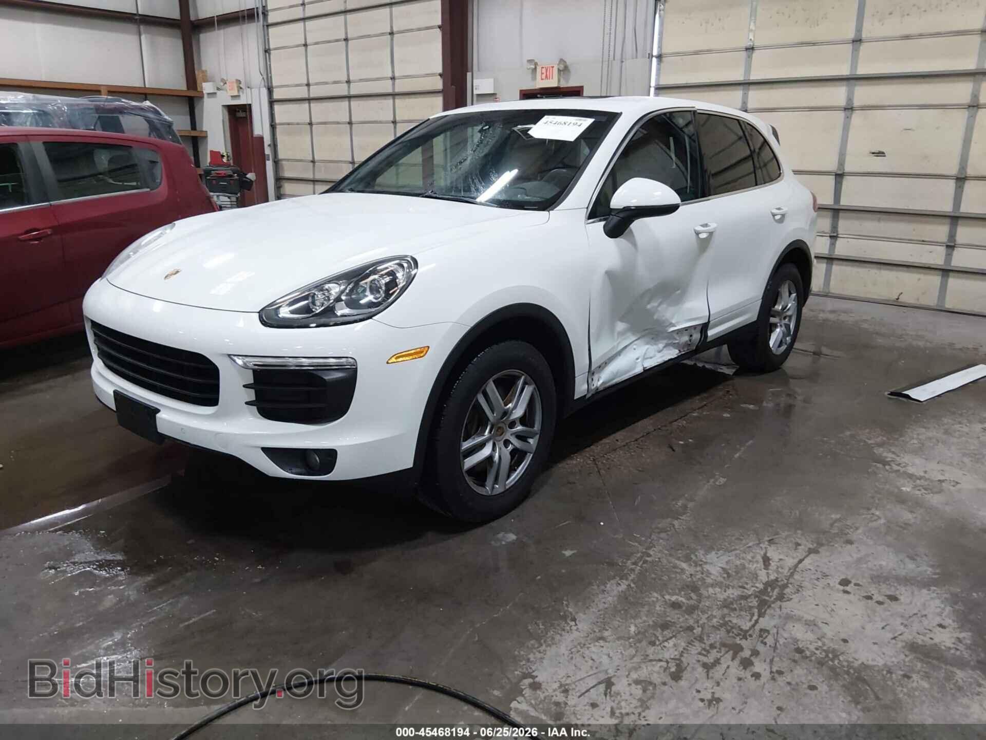 2016 PORSCHE CAYENNE - VIN: WP1AA2A24GLA06579 - Фото 2