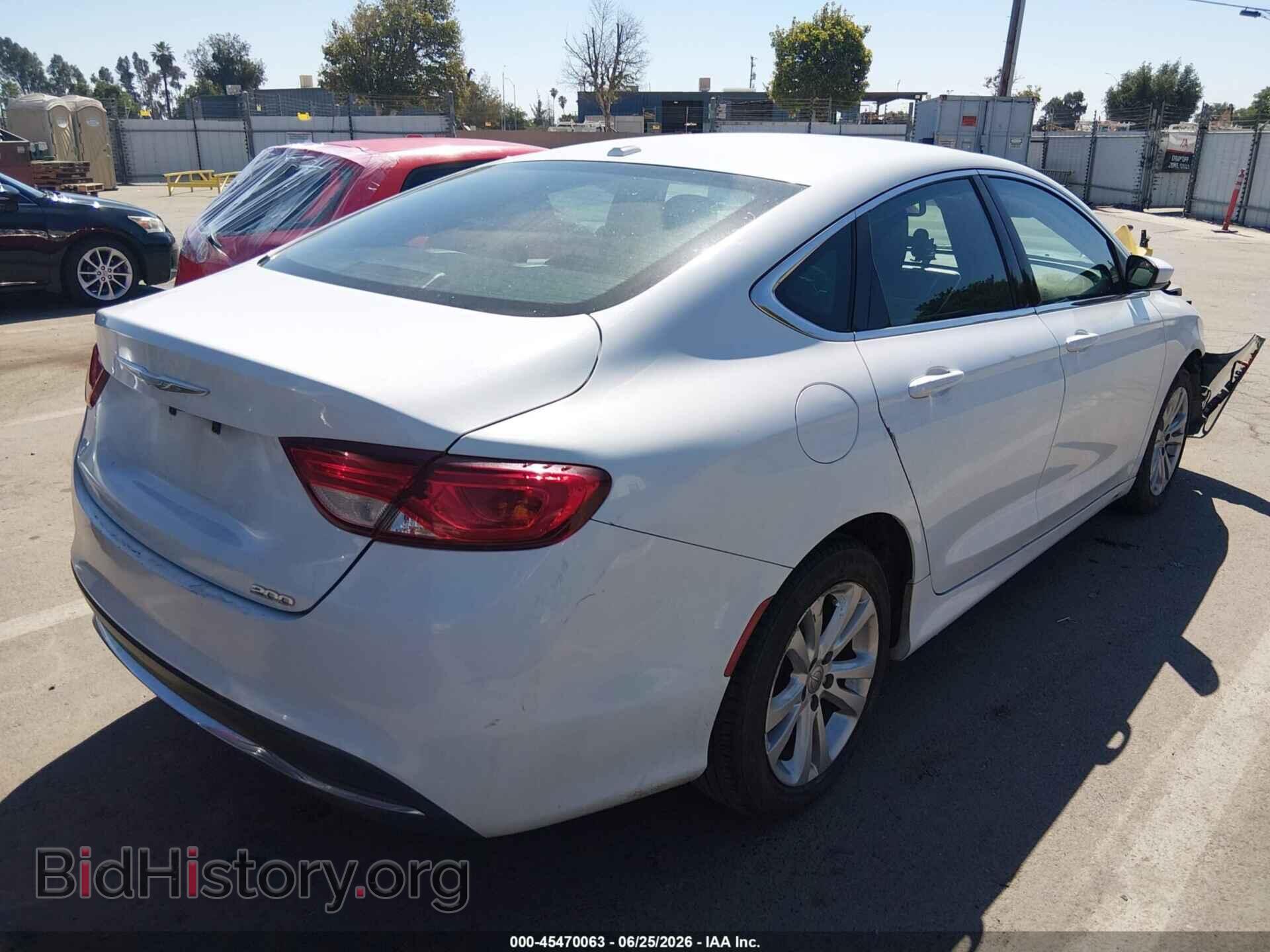 2016 CHRYSLER 200 - VIN: 1C3CCCAB8GN160585 - Photo 4