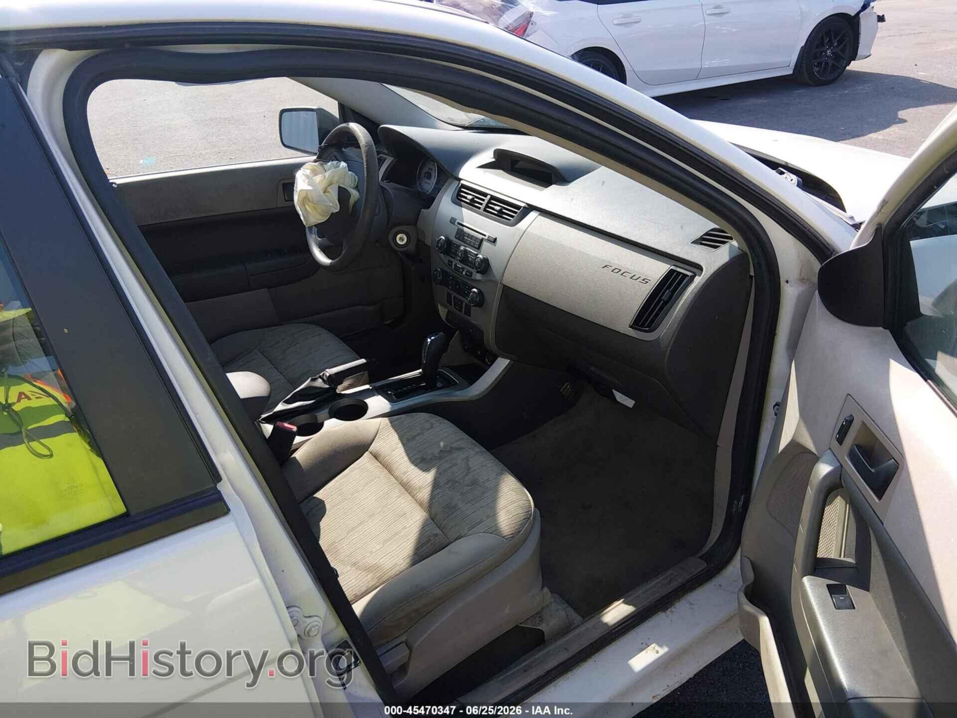 2011 FORD FOCUS - VIN: 1FAHP3FN5BW169021 - Photo 4