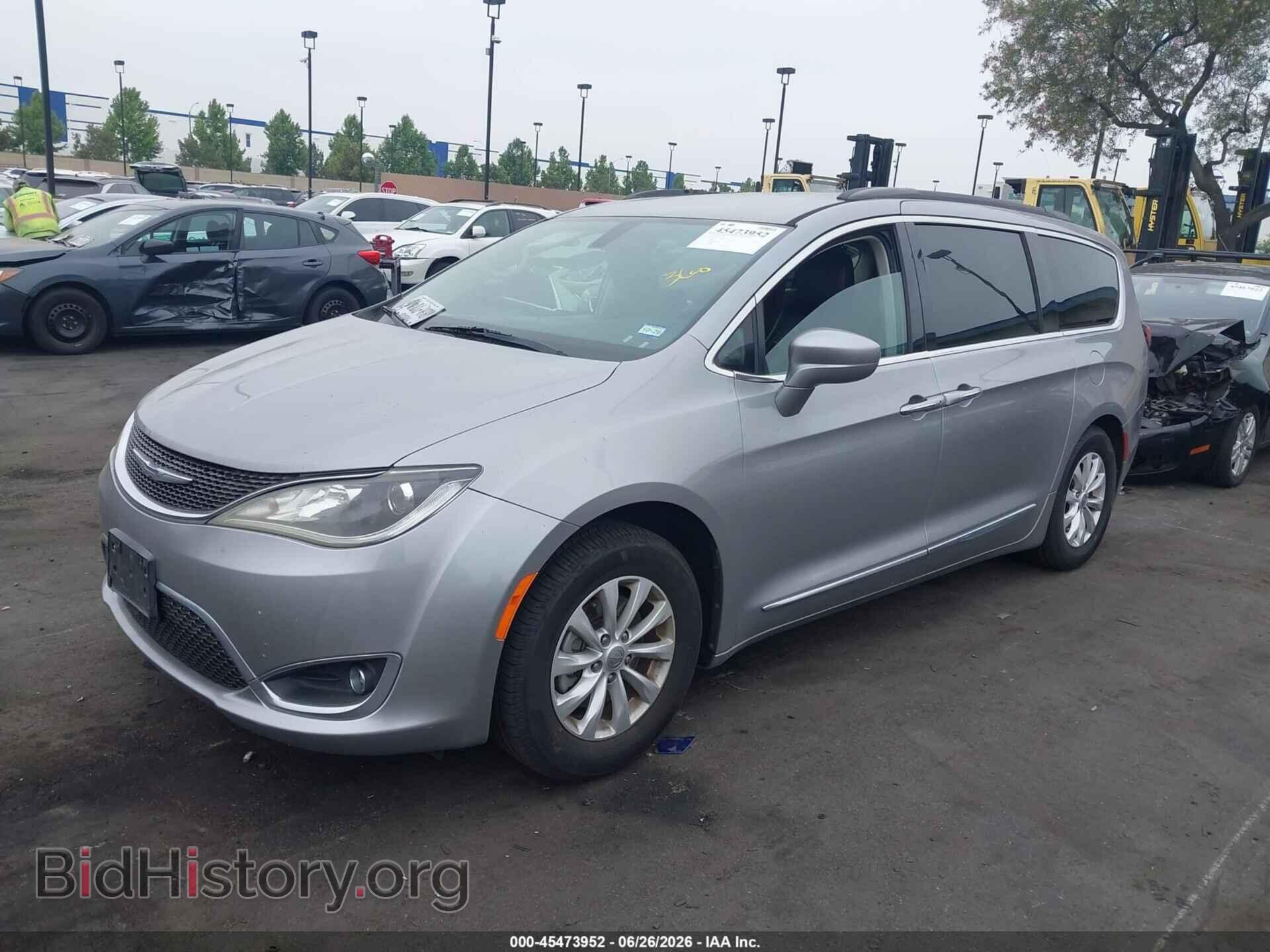 2017 CHRYSLER PACIFICA - VIN: 2C4RC1BG4HR569868 - Photo 2