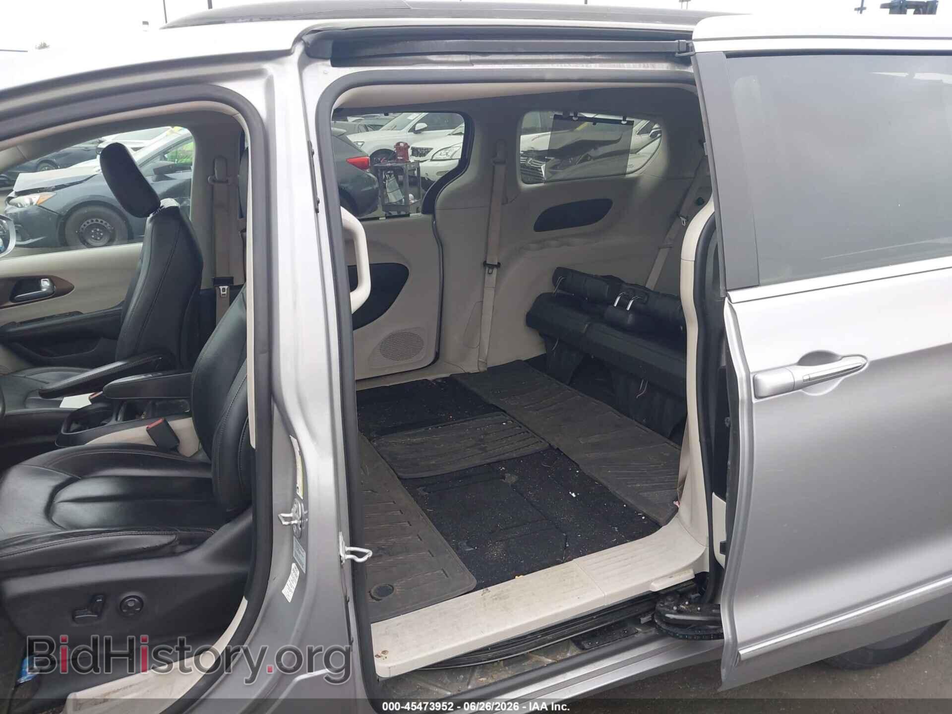 2017 CHRYSLER PACIFICA - VIN: 2C4RC1BG4HR569868 - Photo 8