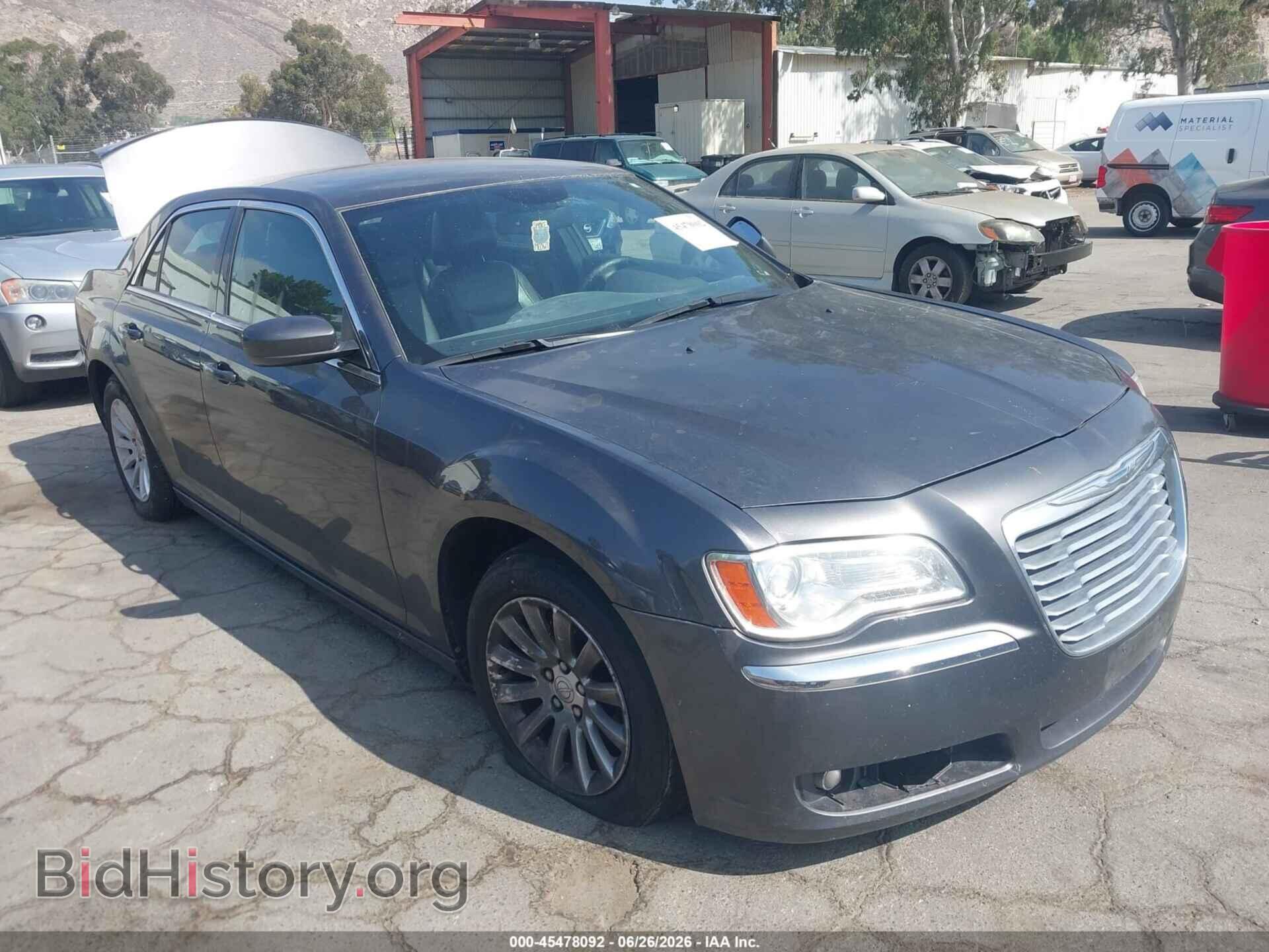 Фотография 2C3CCAAG4DH630471 - CHRYSLER 300 2013