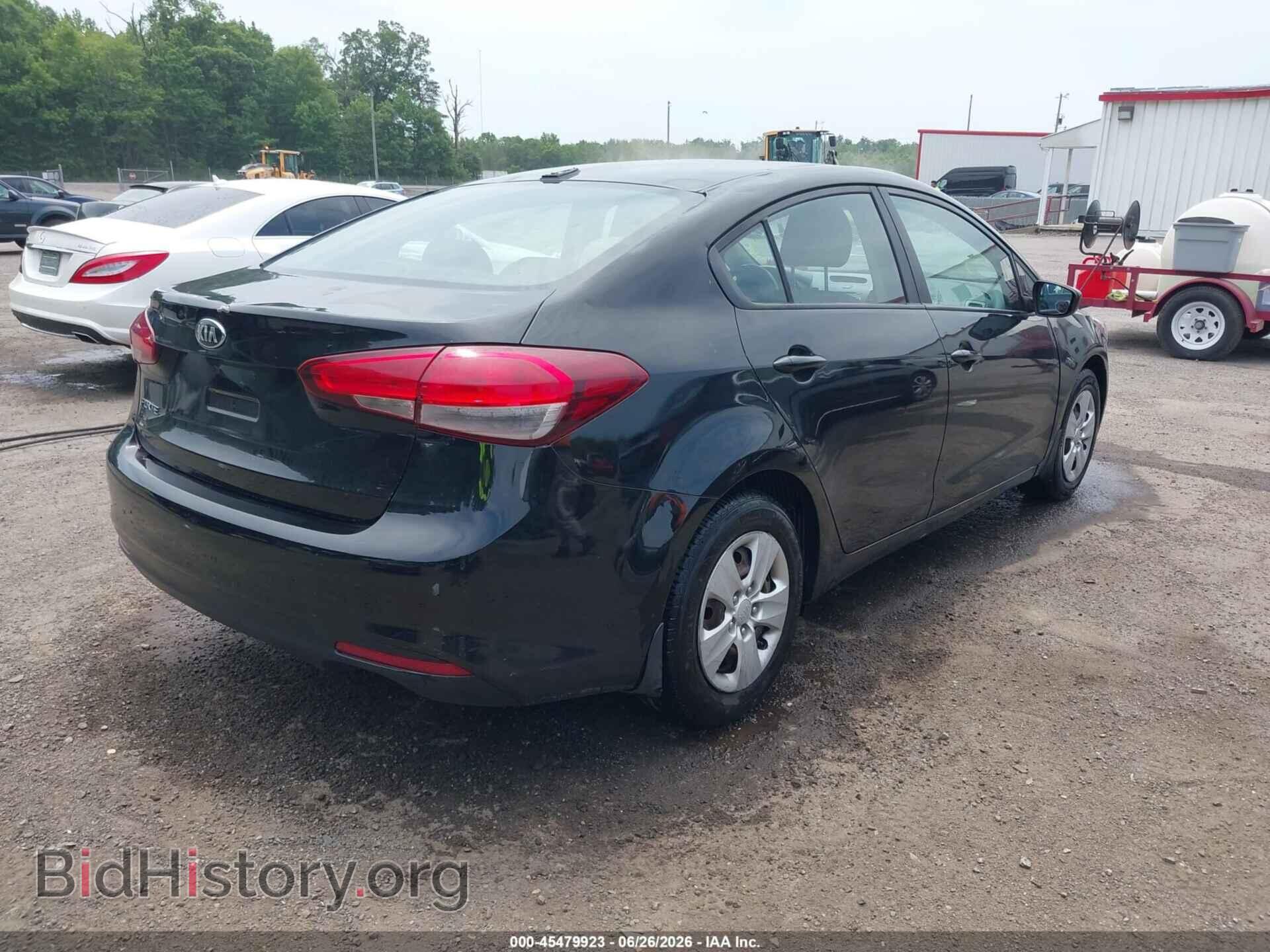2017 KIA FORTE - VIN: 3KPFK4A73HE065483 - Фото 4