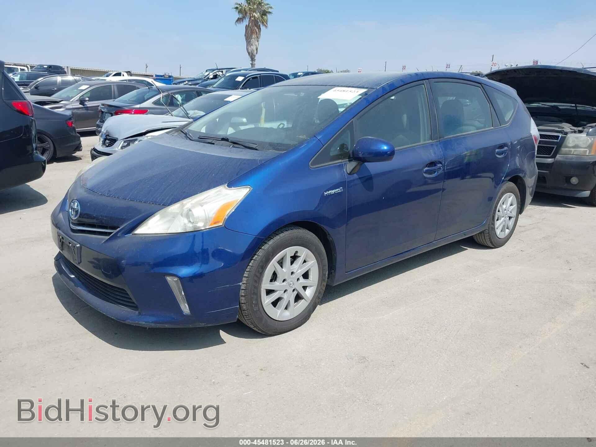 2014 TOYOTA PRIUS V - VIN: JTDZN3EU8E3290547 - Фото 2