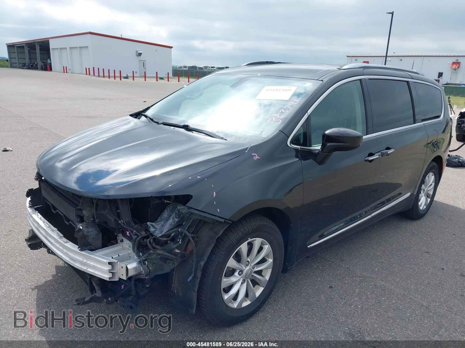 2018 CHRYSLER PACIFICA - VIN: 2C4RC1BG0JR178030 - Photo 2