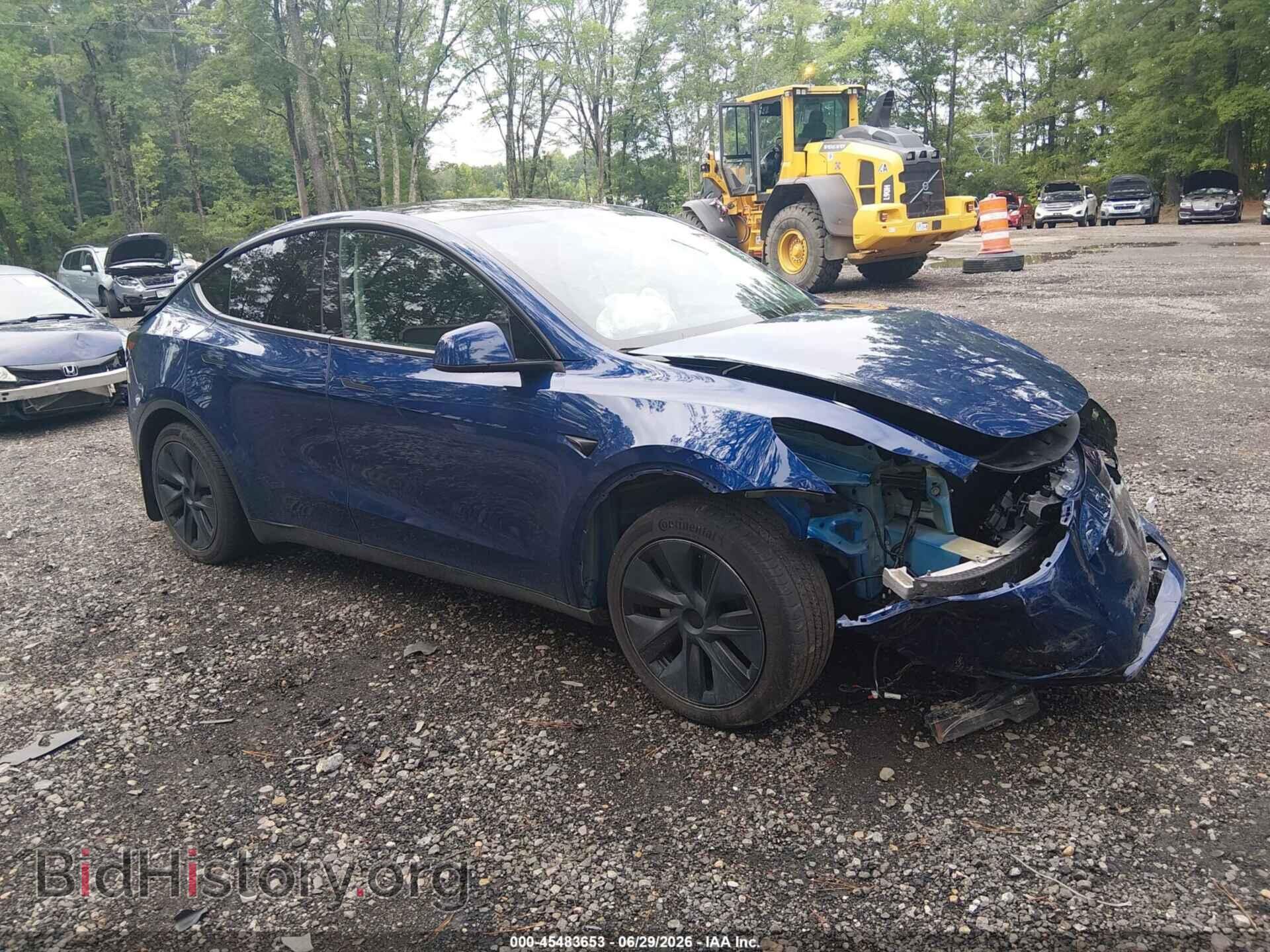 Photo 7SAYGAEE2RF183282 - TESLA MODEL Y 2024
