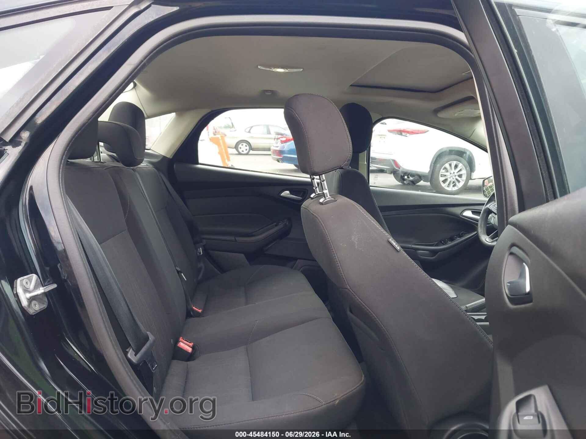 2016 FORD FOCUS - VIN: 1FADP3F2XGL338723 - Photo 8