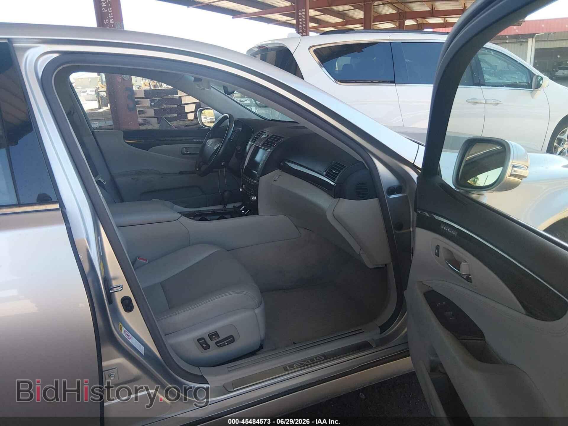 2011 LEXUS LS 460 - VIN: JTHBL5EF3B5106991 - Photo 5