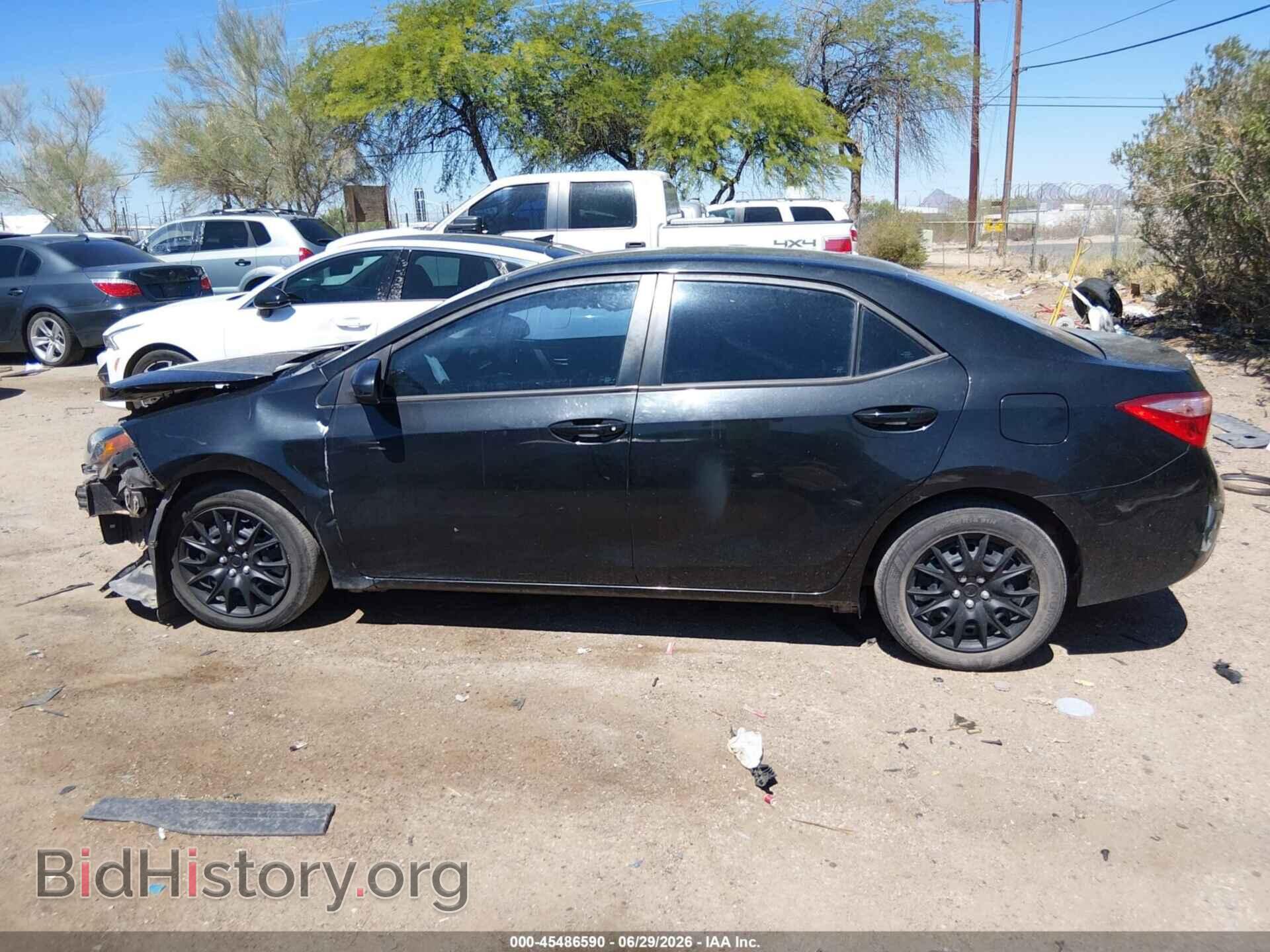 2018 TOYOTA COROLLA - VIN: 2T1BURHE8JC123473 - Photo 14