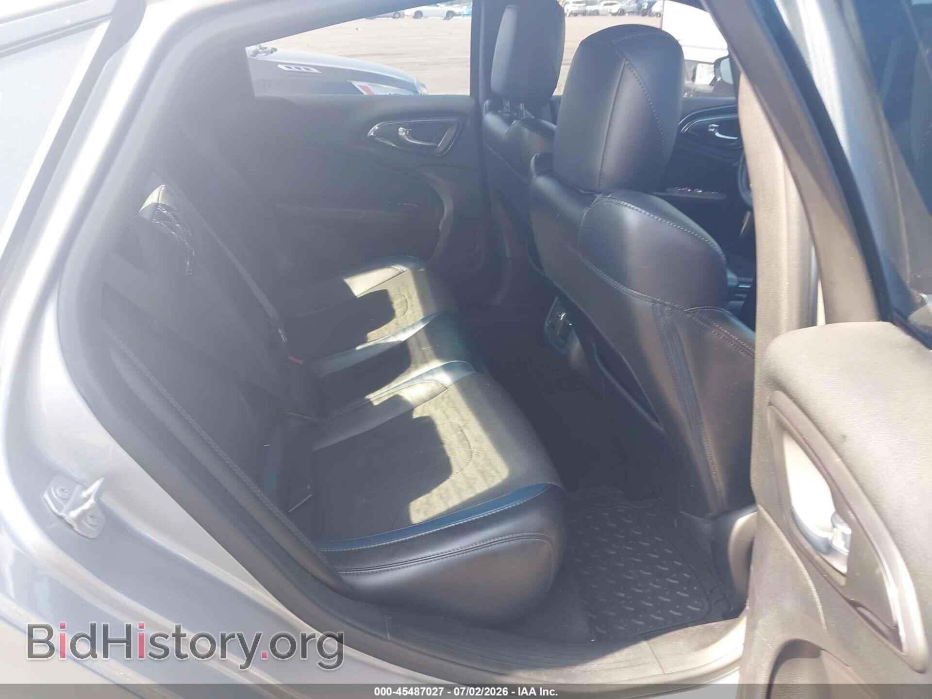 2015 CHRYSLER 200 - VIN: 1C3CCCBG9FN533528 - Фото 8