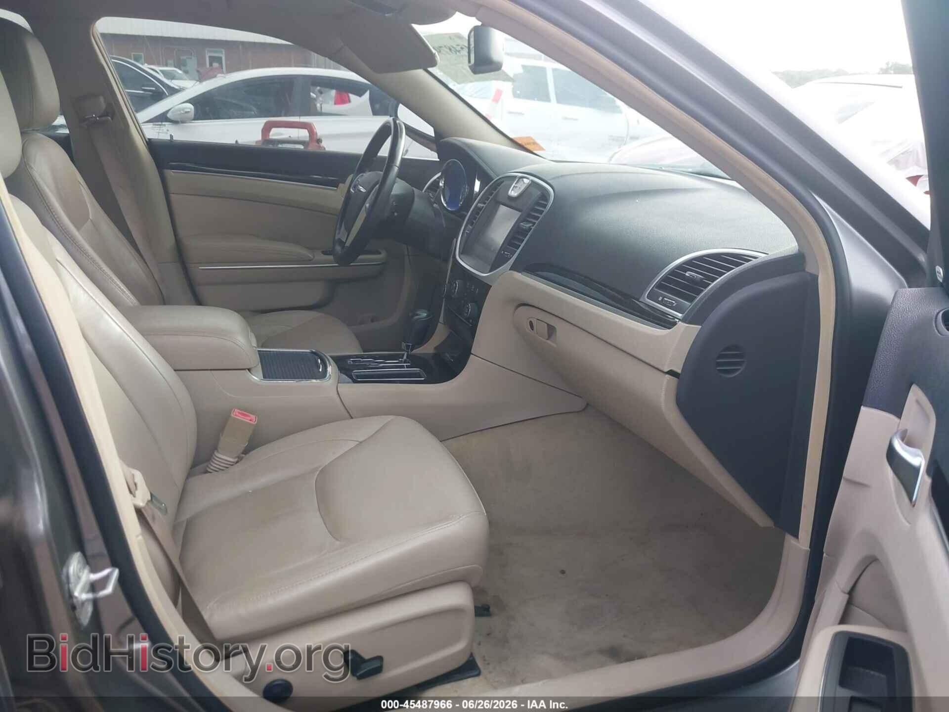 2011 CHRYSLER 300 - VIN: 2C3CA5CGXBH526395 - Фото 5