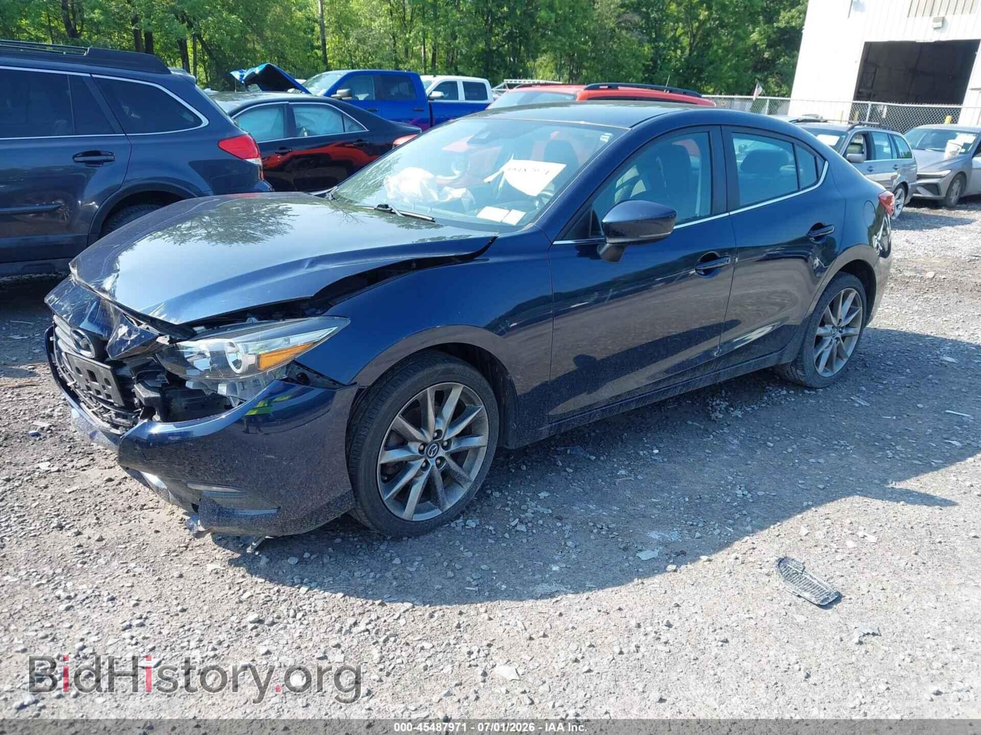 2018 MAZDA MAZDA3 - VIN: 3MZBN1V36JM265519 - Фото 2