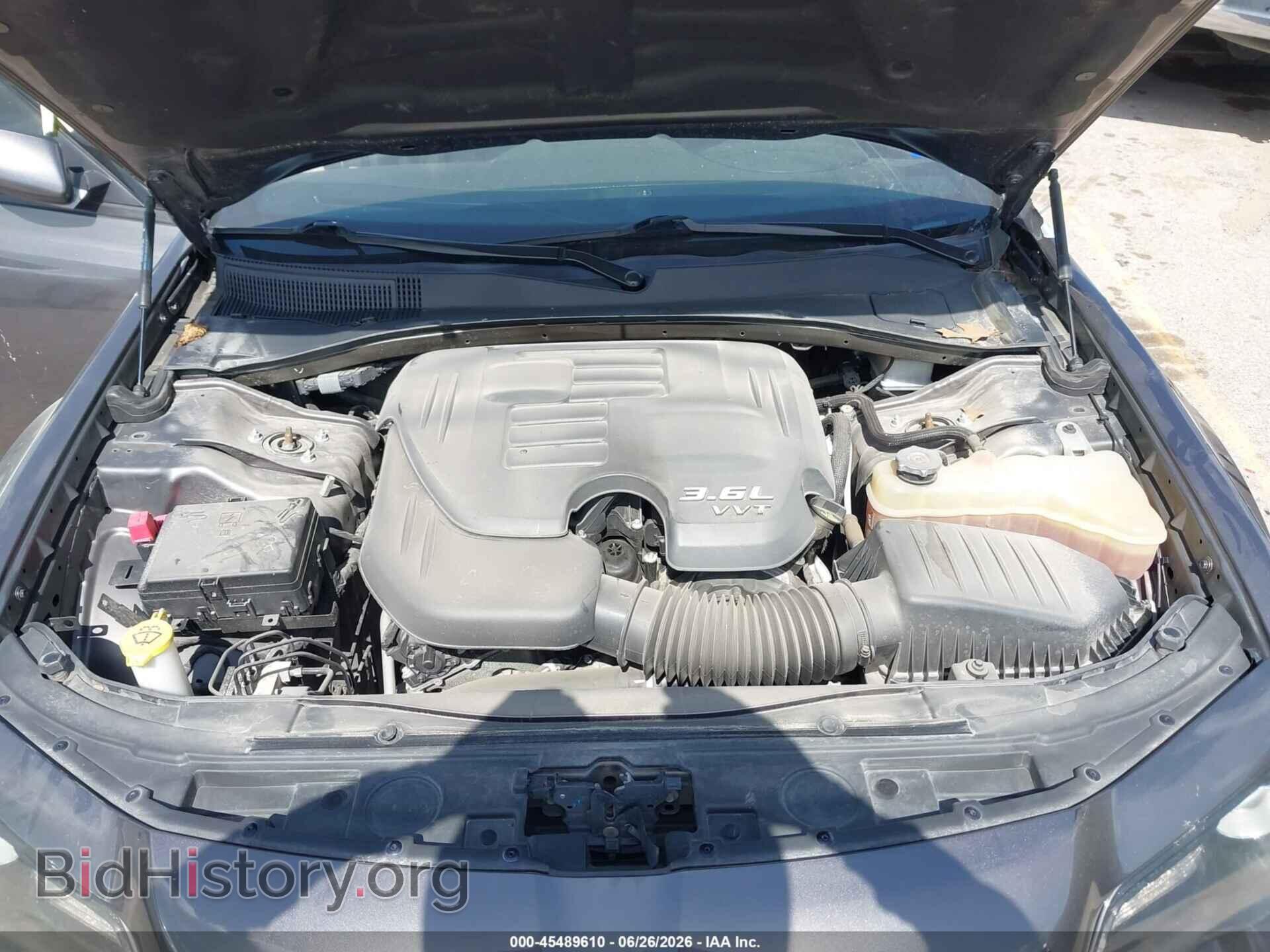 2023 CHRYSLER 300 - VIN: 2C3CCABG8PH541960 - Photo 10