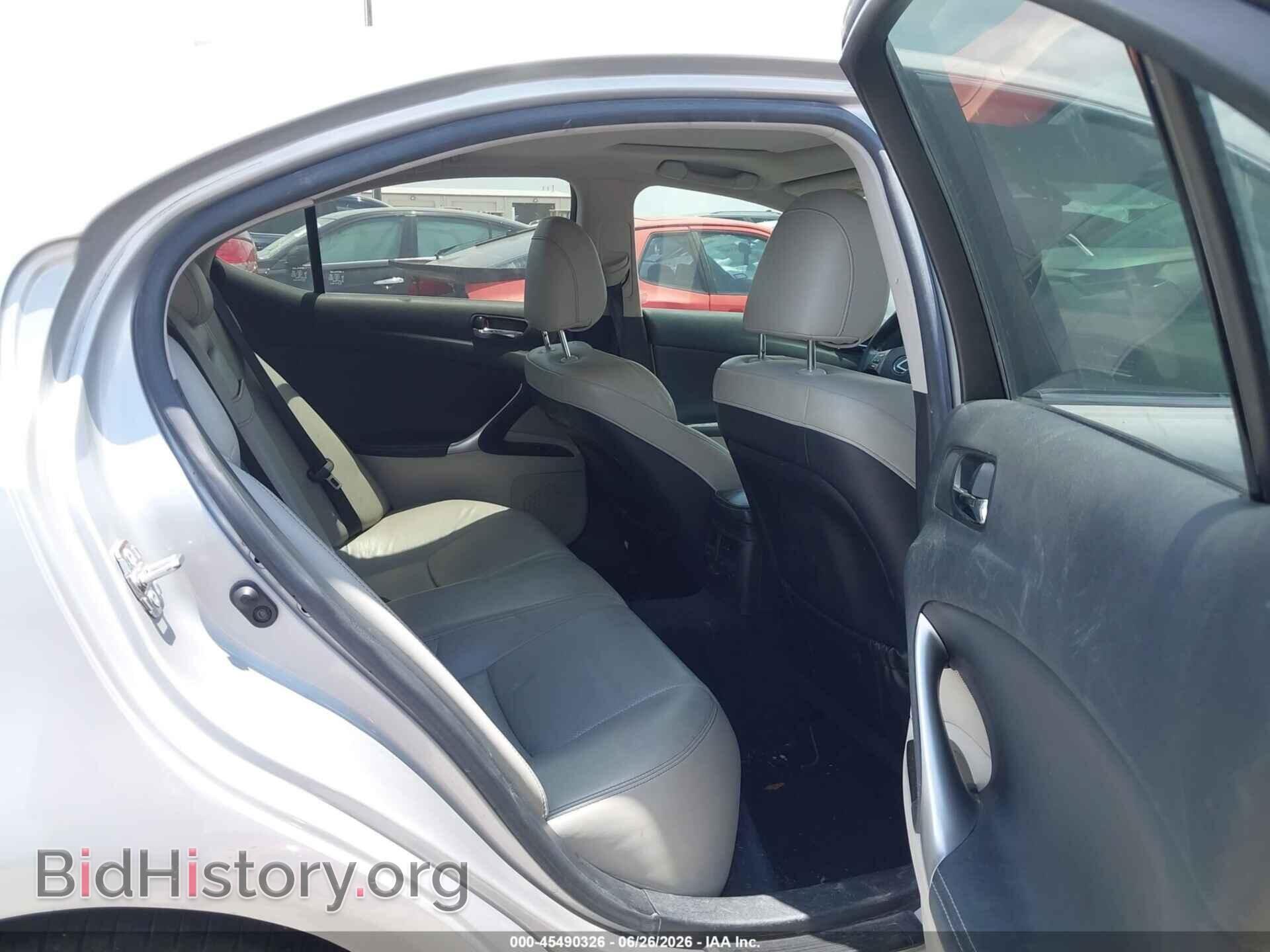 2010 LEXUS IS 250 - VIN: JTHBF5C26A5114881 - Photo 8