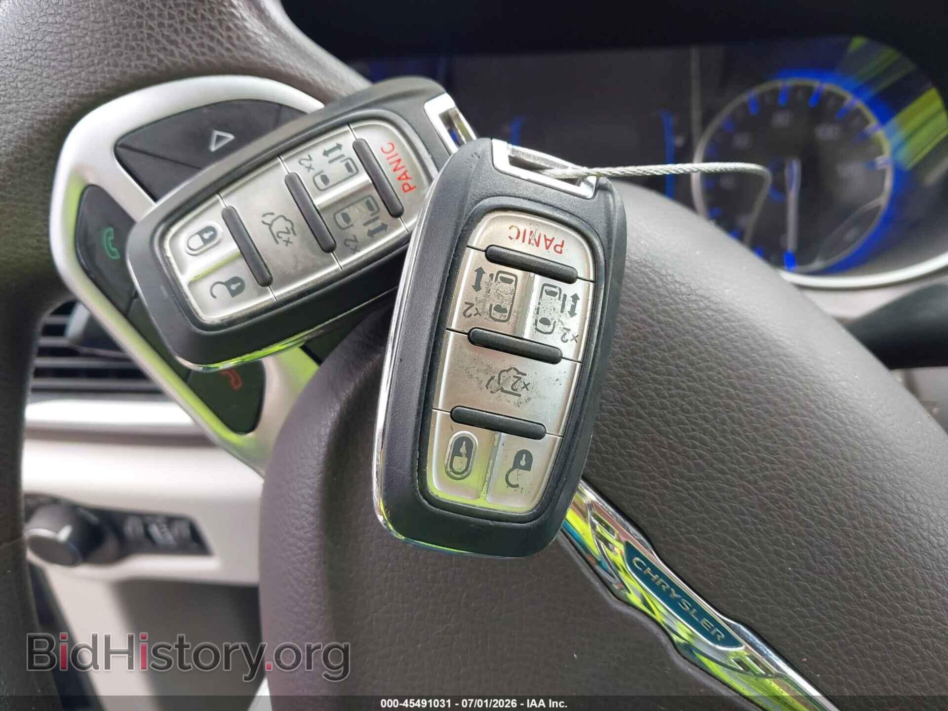 2017 CHRYSLER PACIFICA - VIN: 2C4RC1DG2HR578470 - Photo 11